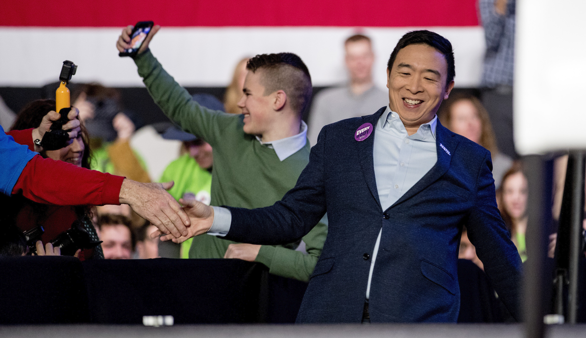 Andrew Yang earns rave reviews for first day as CNN commentator