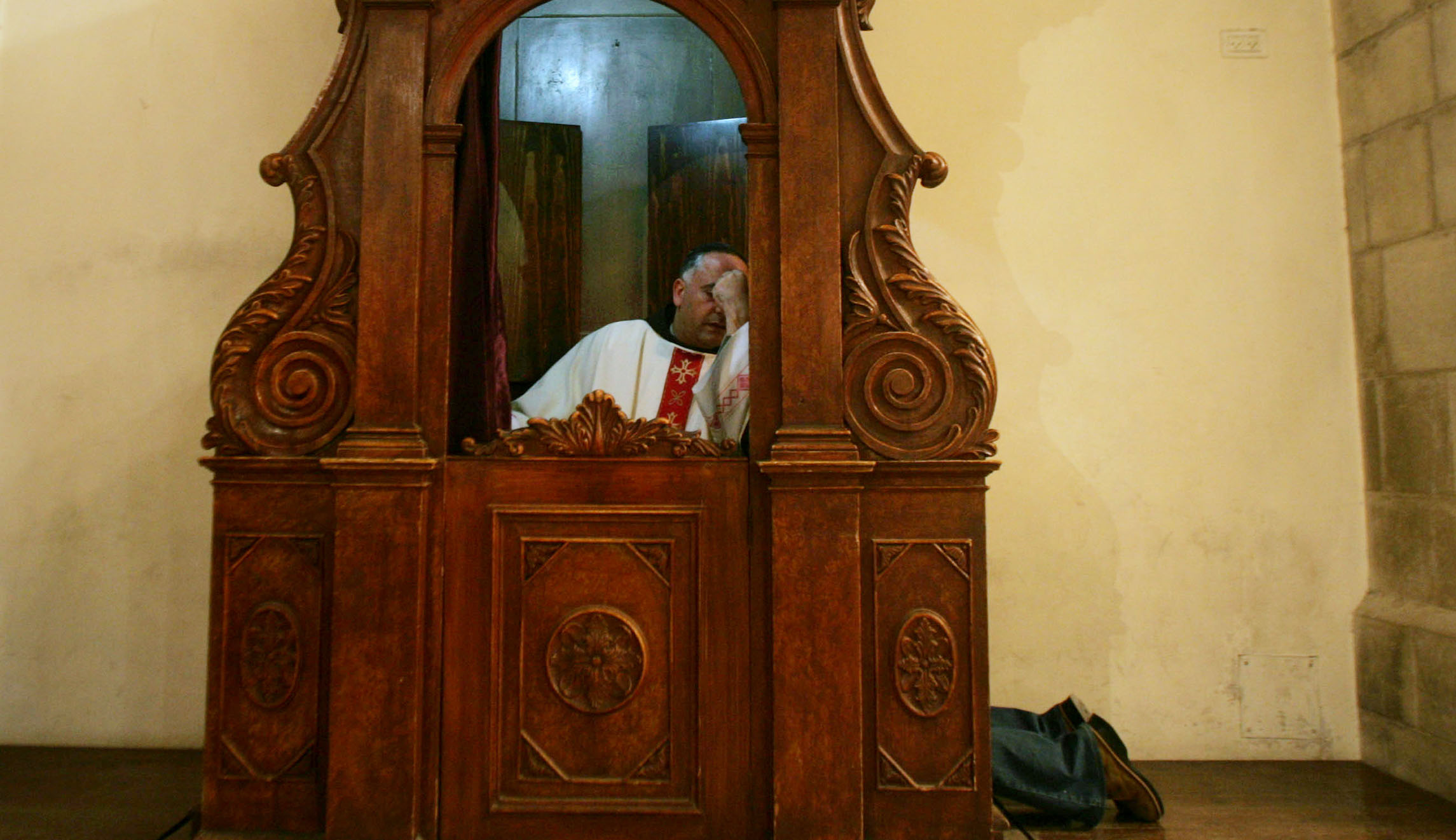 California passes controversial confession bill