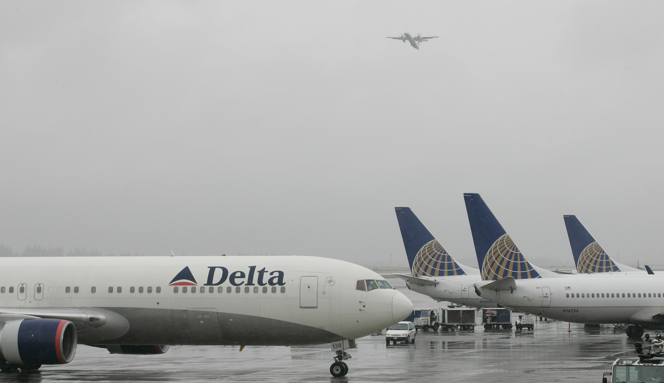 US airlines drop references to Taiwan to meet Chinese demands