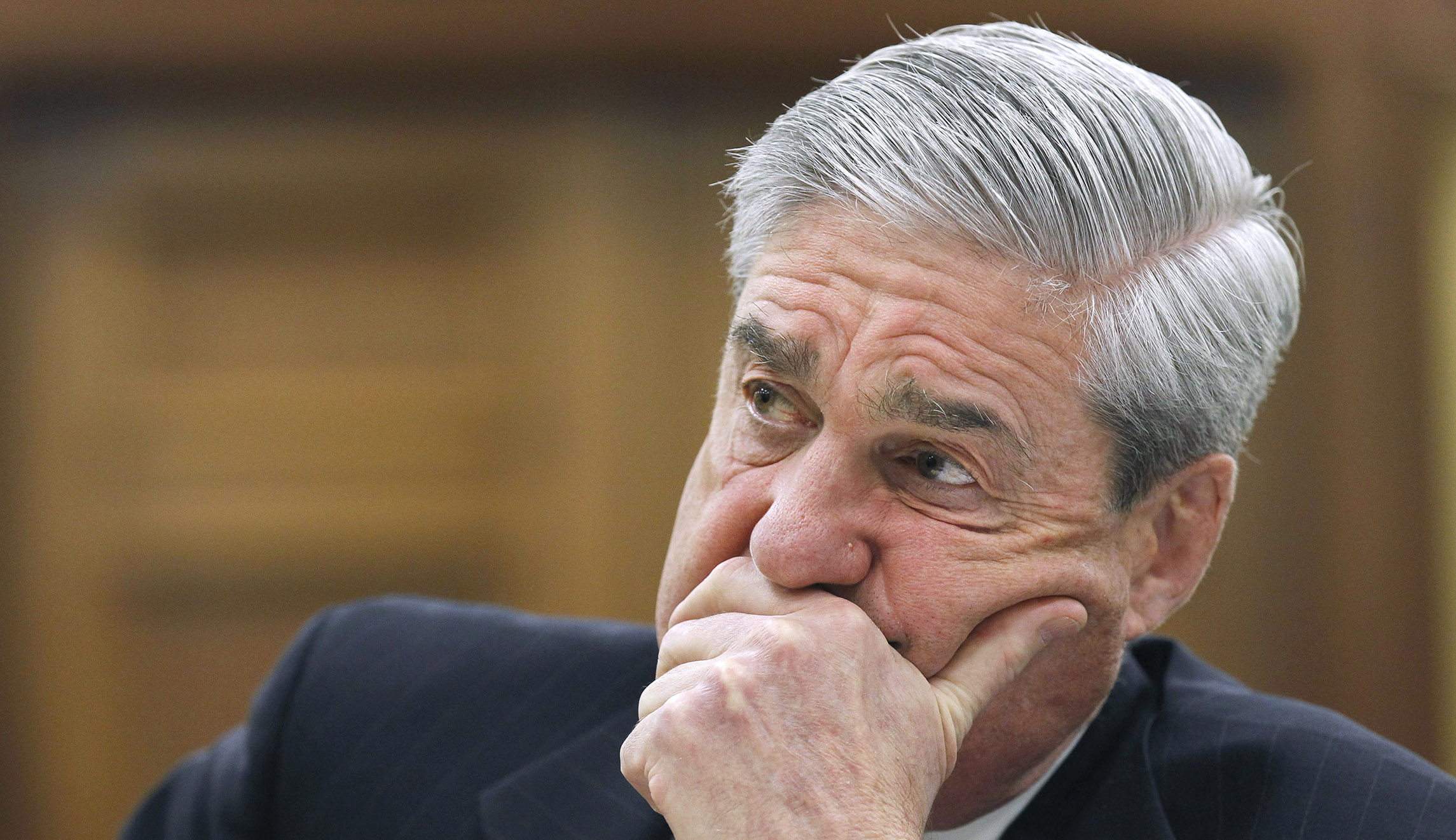 Woman who sent poisoned baked goods to Mueller pleads guilty to escaping