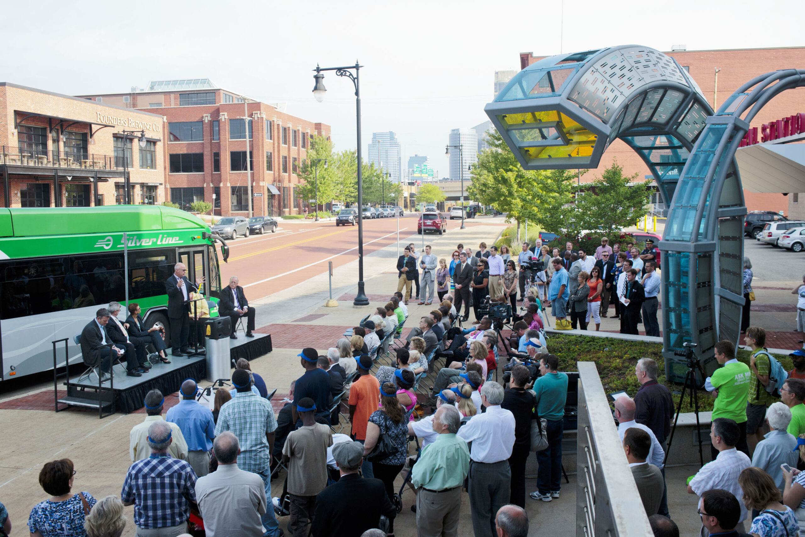 Replace deteriorating rail systems with bus rapid transit