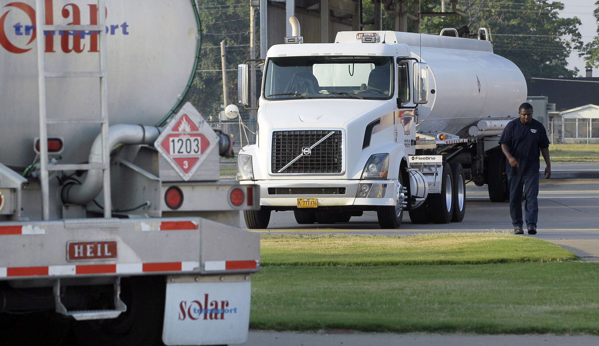 Trump administration relaxes trucking rules to prevent fuel and electricity shortages in hurricane