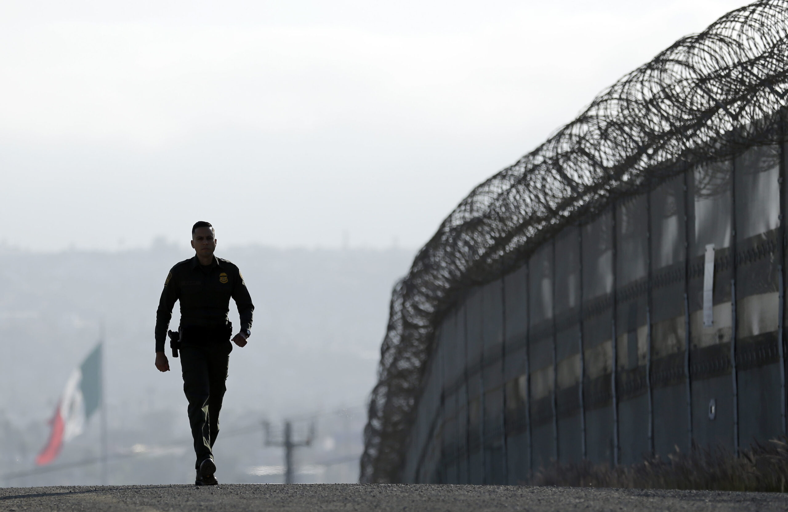 Texas, Arizona to send first National Guard troops to border in coming days