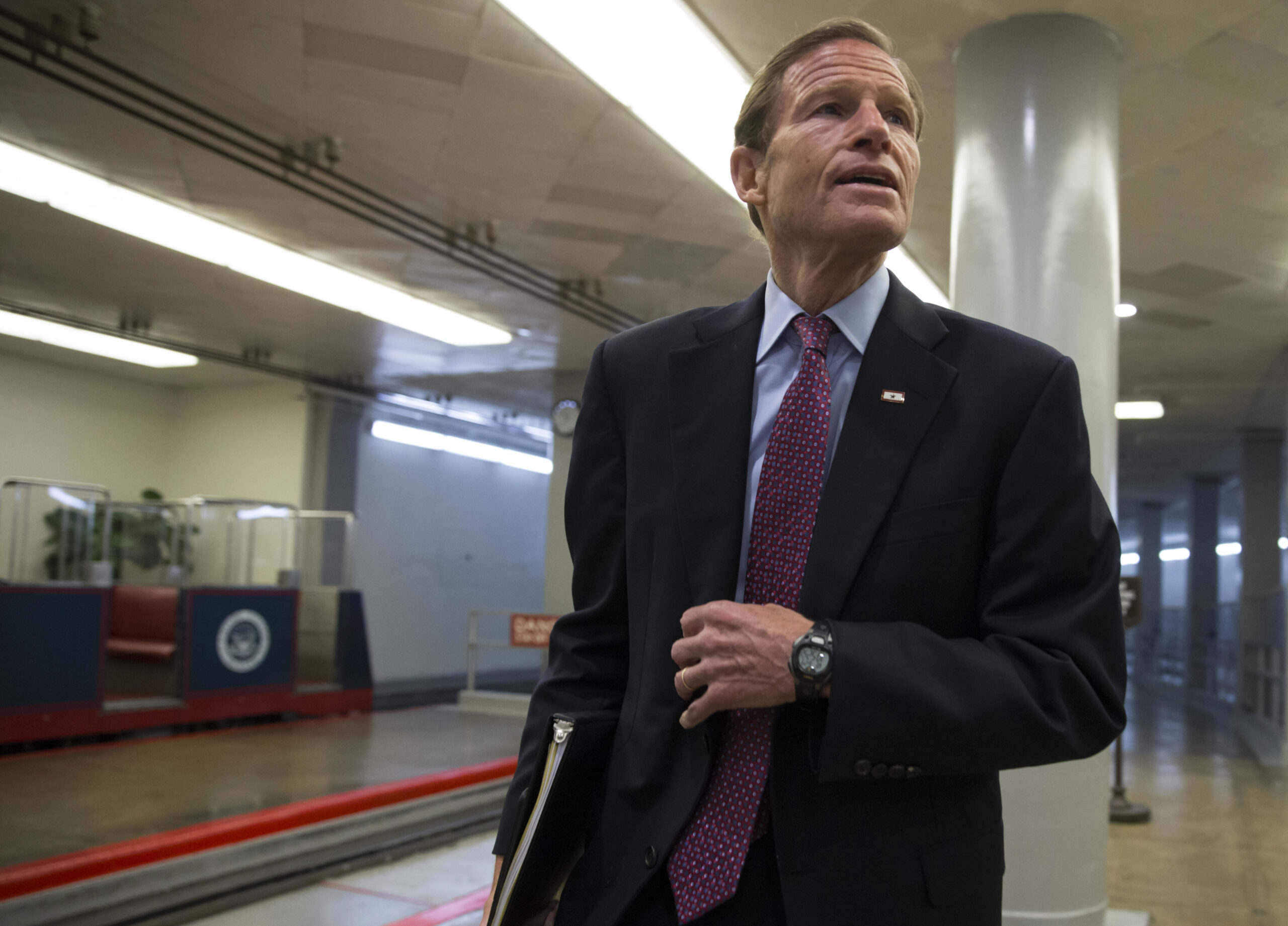 Richard Blumenthal wants to investigate Trump doctor Ronny Jackson