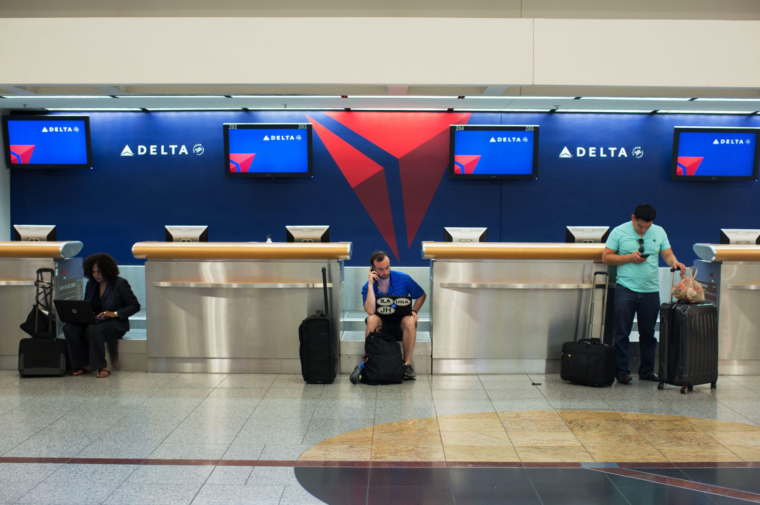 Groups look to the Senate to fix crumbling airports