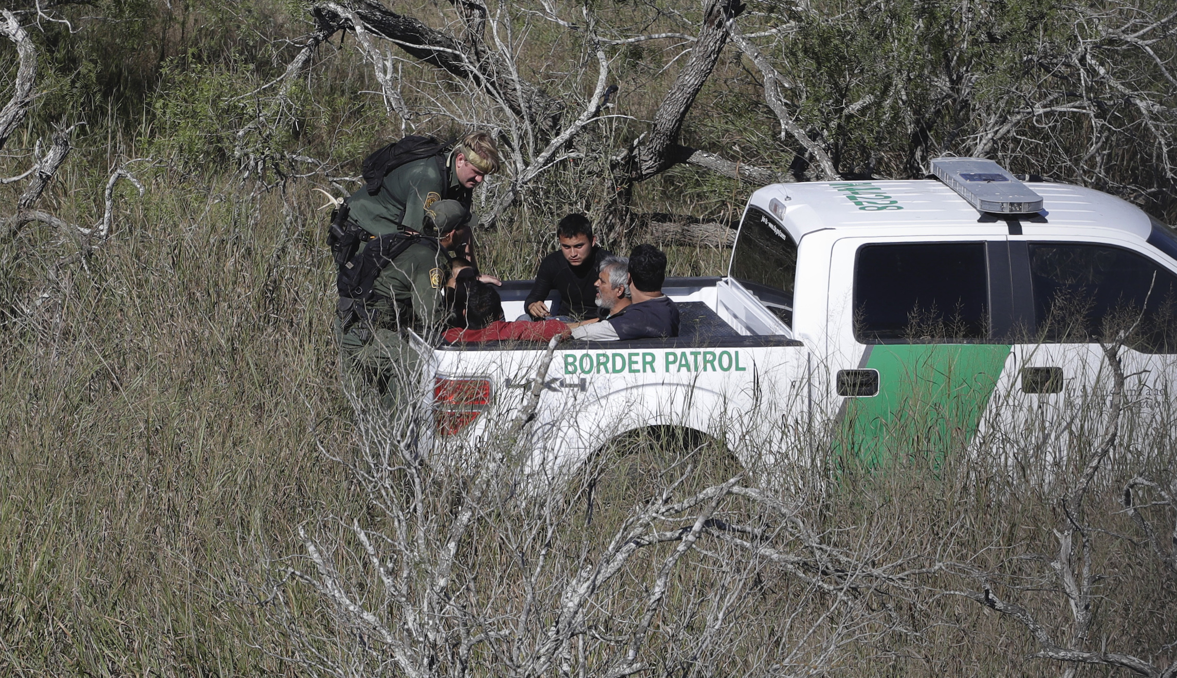 Yes, criminal migrants should be denied asylum