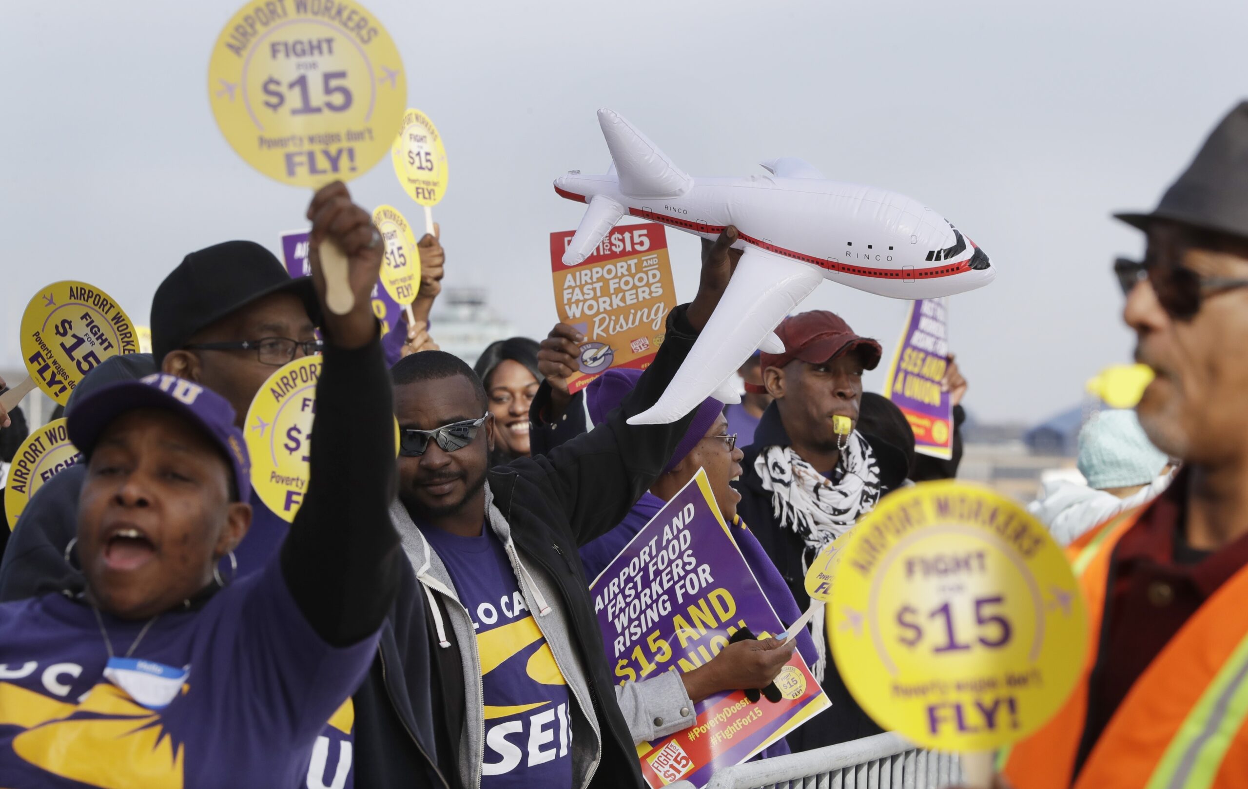SEIU slashes funding for $15 minimum wage movement