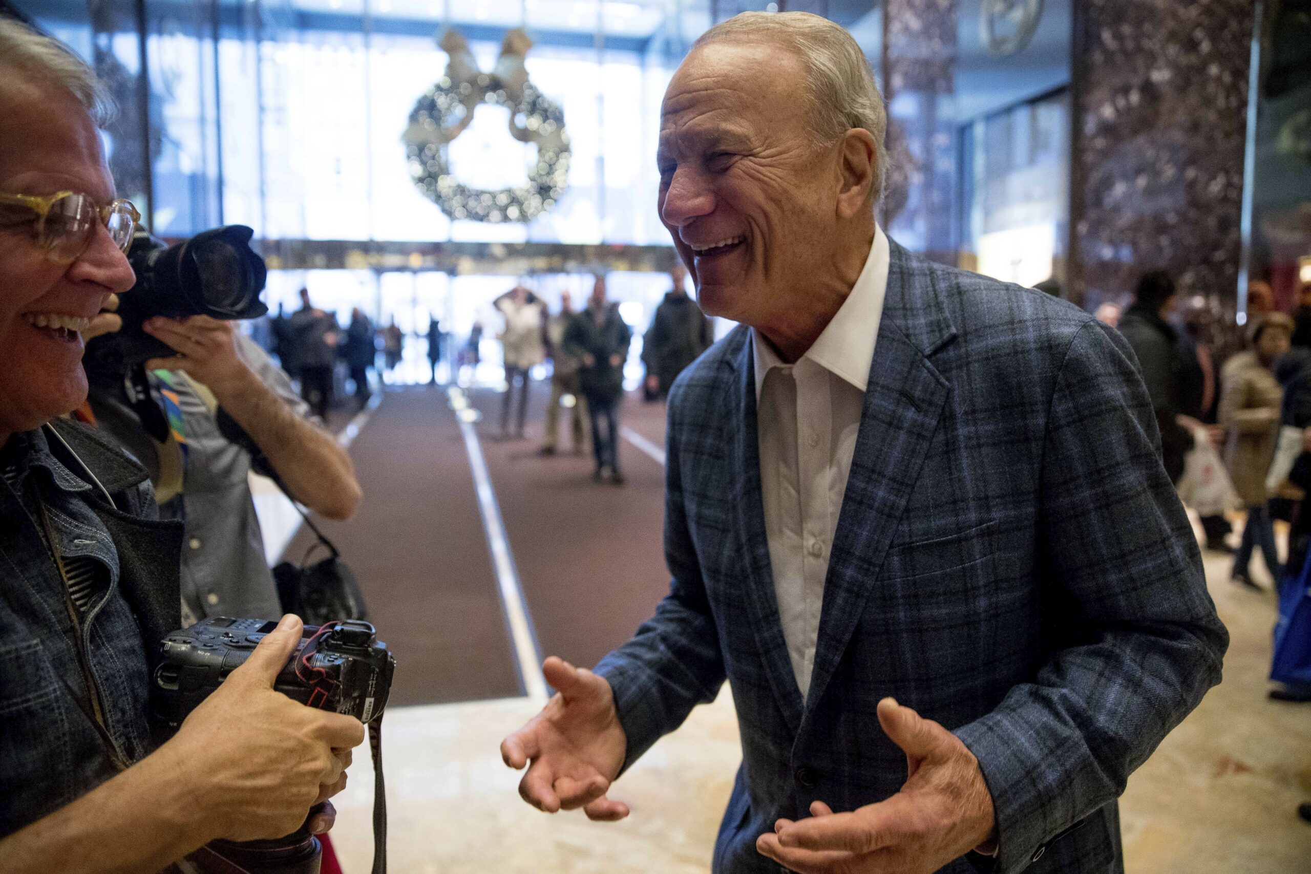 Dallas Cowboys’ Barry Switzer at White House staff send-off