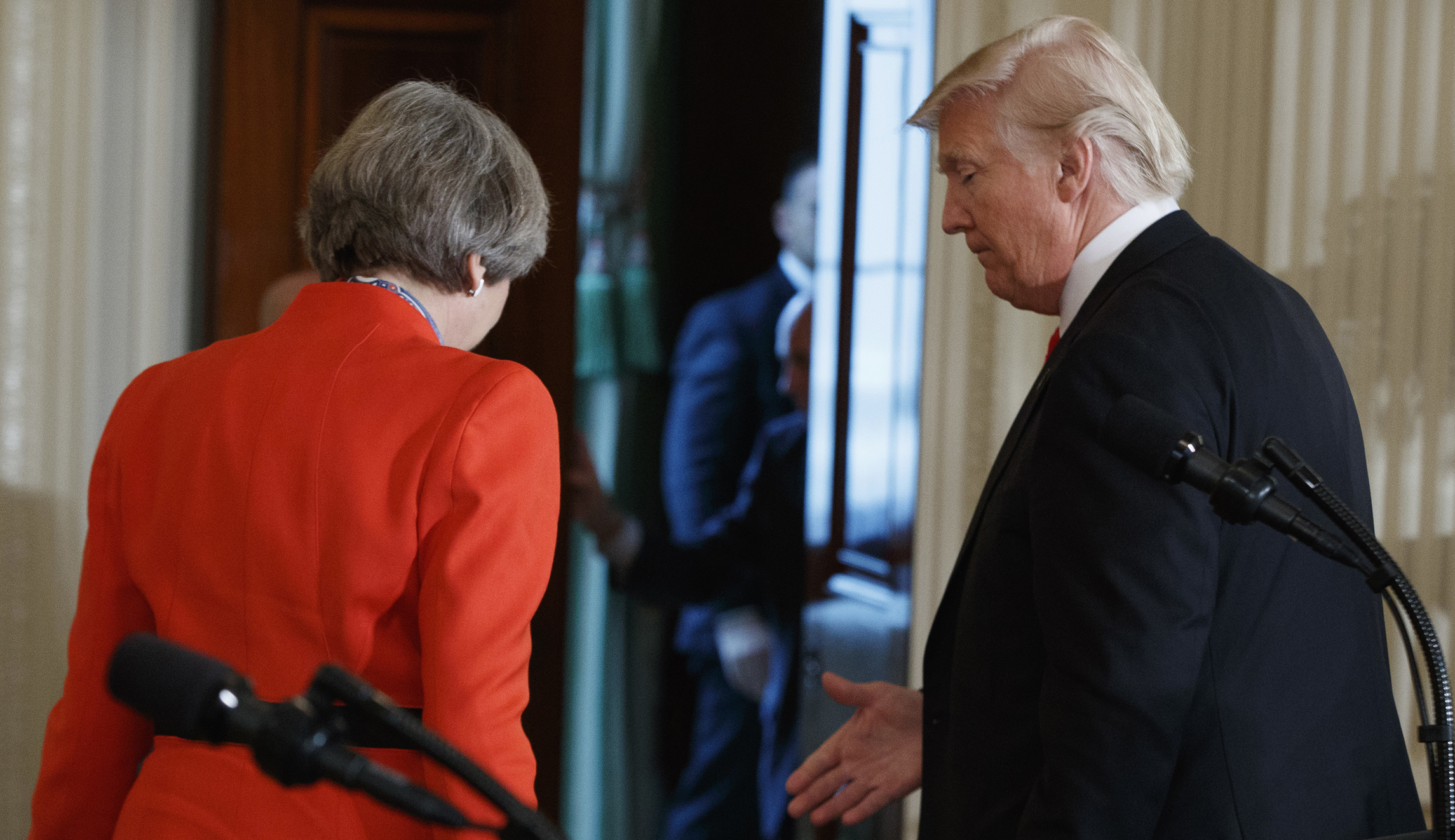 Trump agrees with Theresa May: Russia must answer for chemical weapon attack on ex-spy in UK