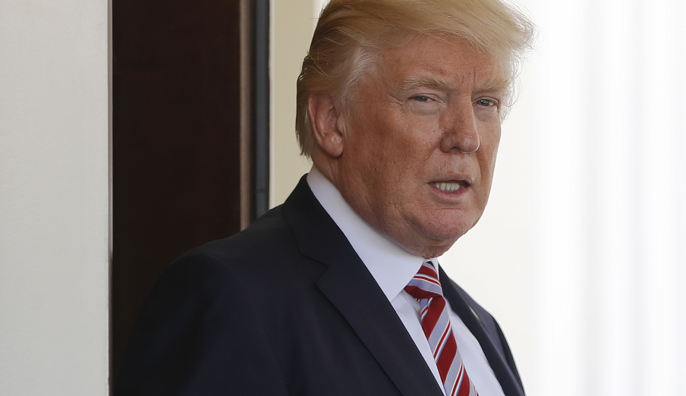 Trump summons Justice Department, FBI officials to the White House to talk about election surveillance investigation