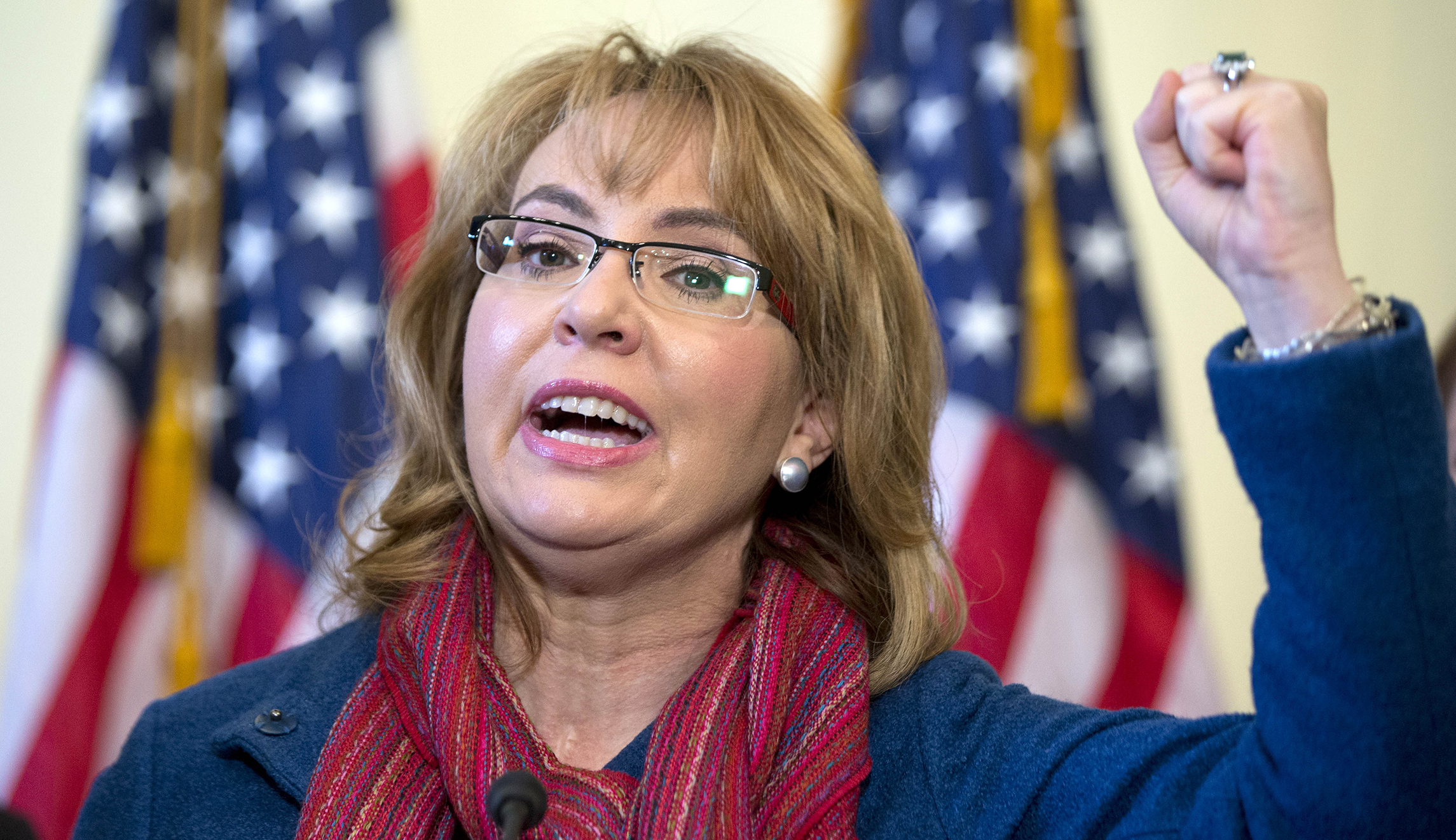 Gabby Giffords, who voted against Pelosi, calls for Democrats to elect her as speaker