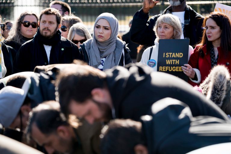 Attorneys general from 16 states, DC join Hawaii in opposing Trump travel ban