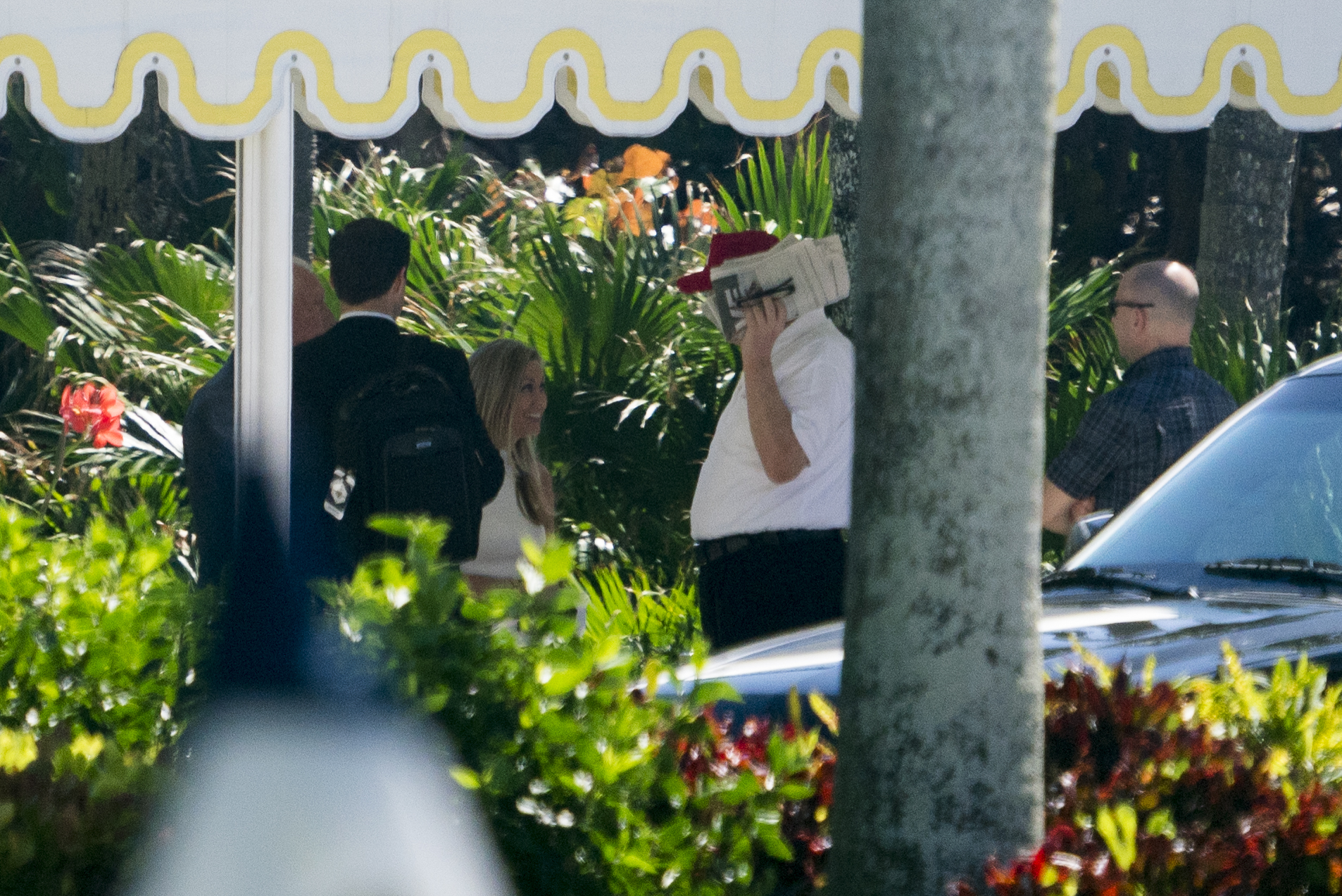 Trump likes to order for all at restaurants, even if it’s hot dogs