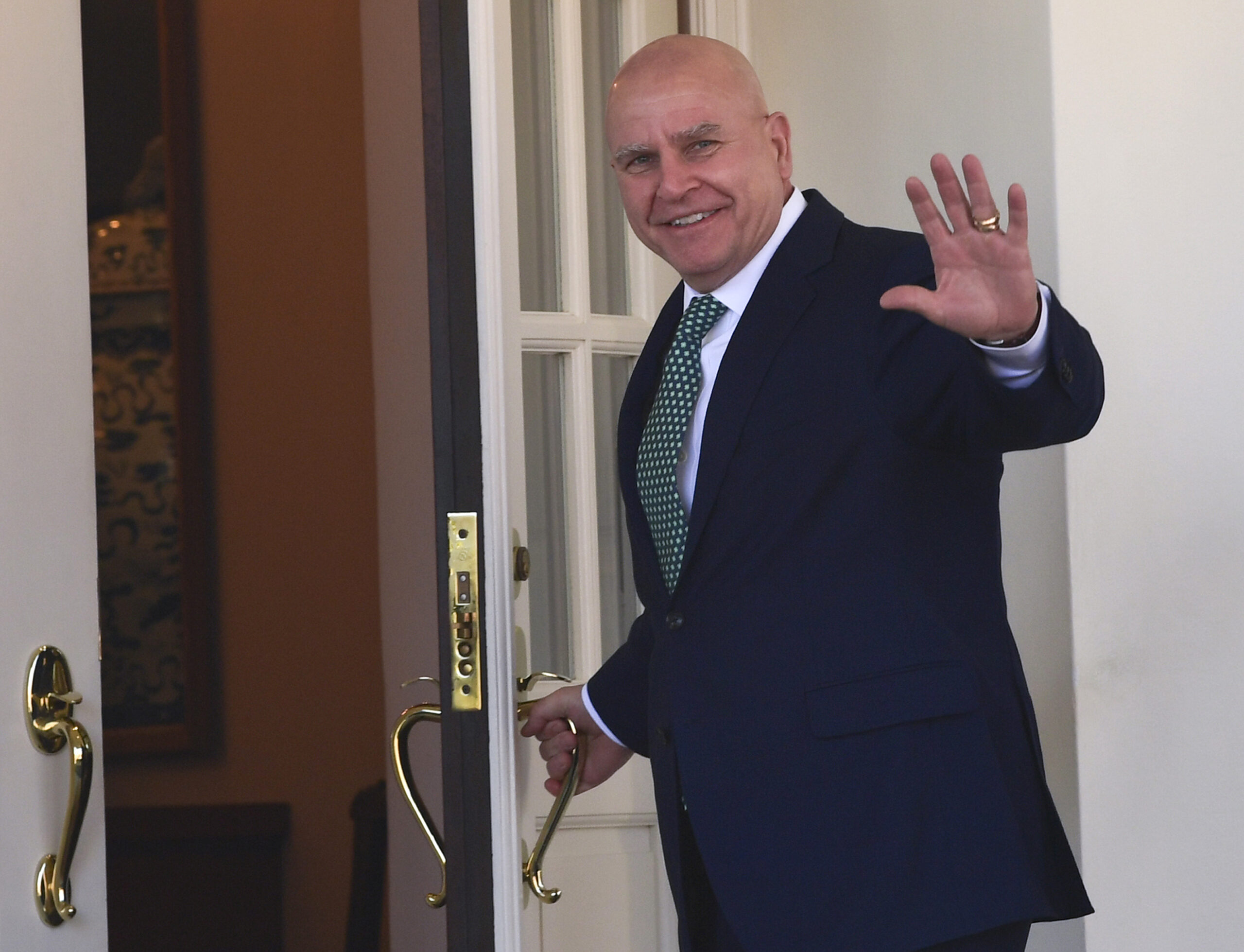 McMaster sightings trigger ‘press corps fire drill’ at White House amid reports he will be fired