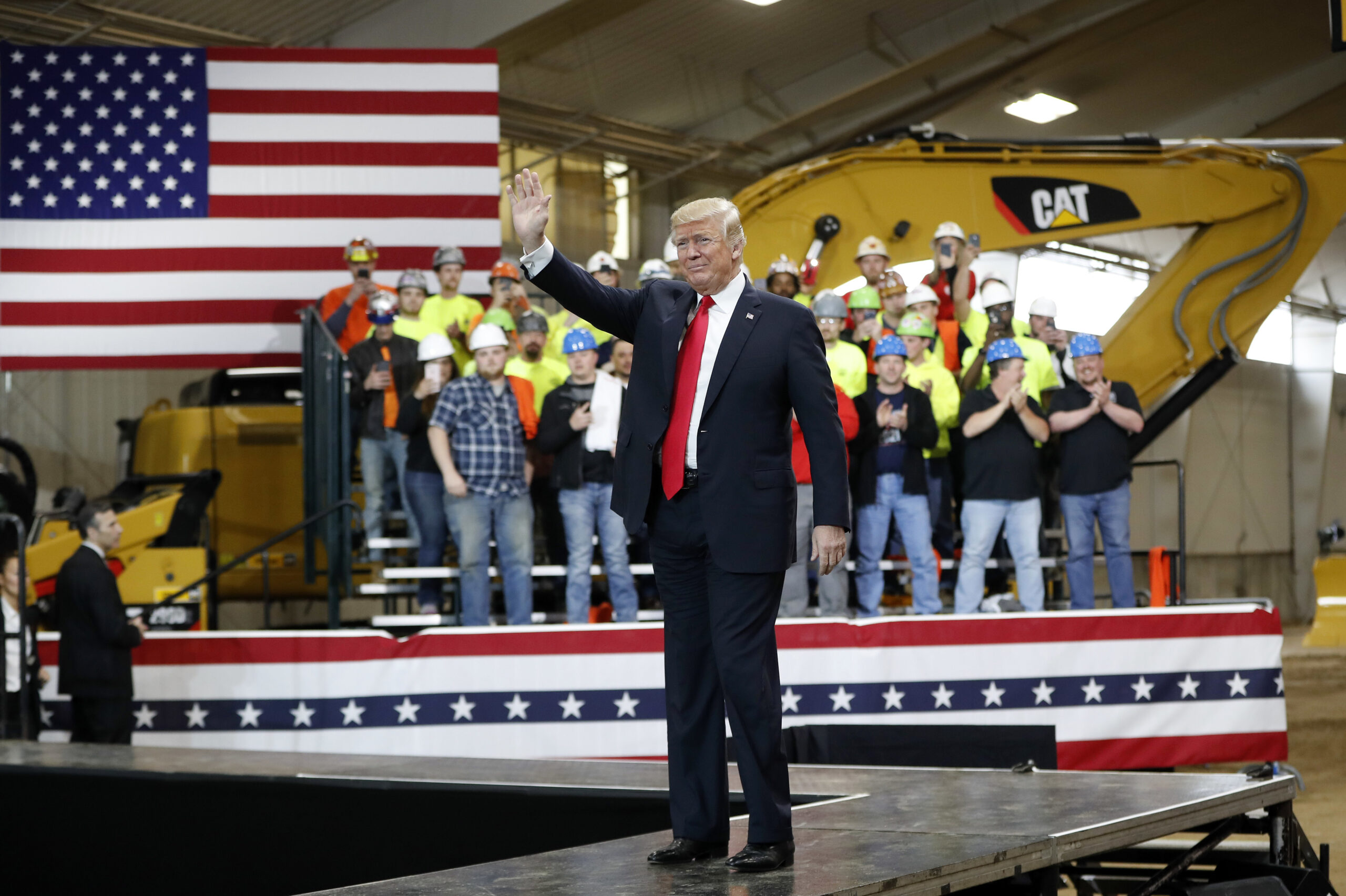 Weekly Trump Report Card: Uneven week, but approval ratings inching up