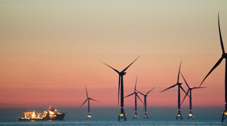 Administration looks offshore for wind energy boom