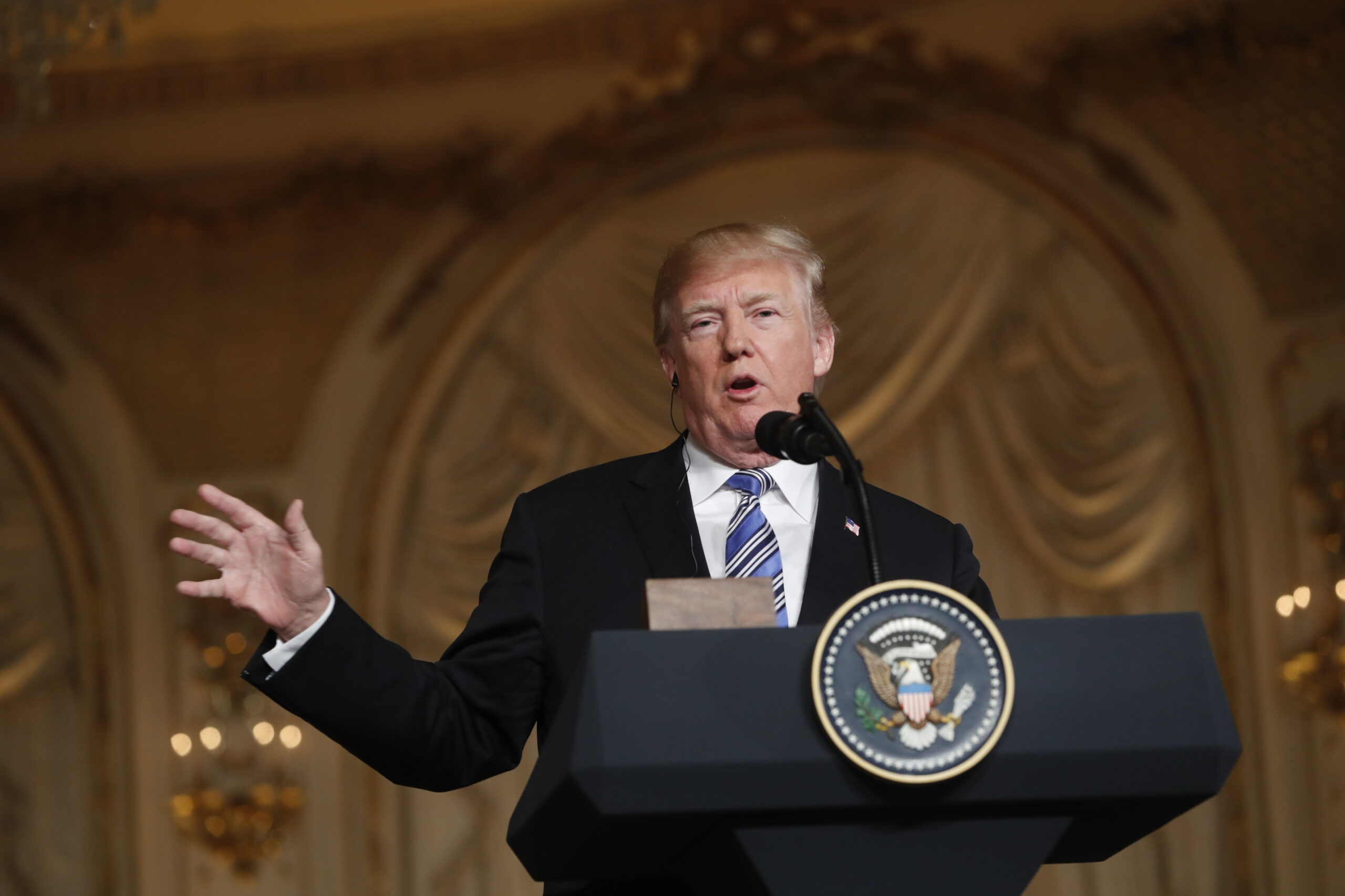 Trump signals US close to trade deal with Mexico