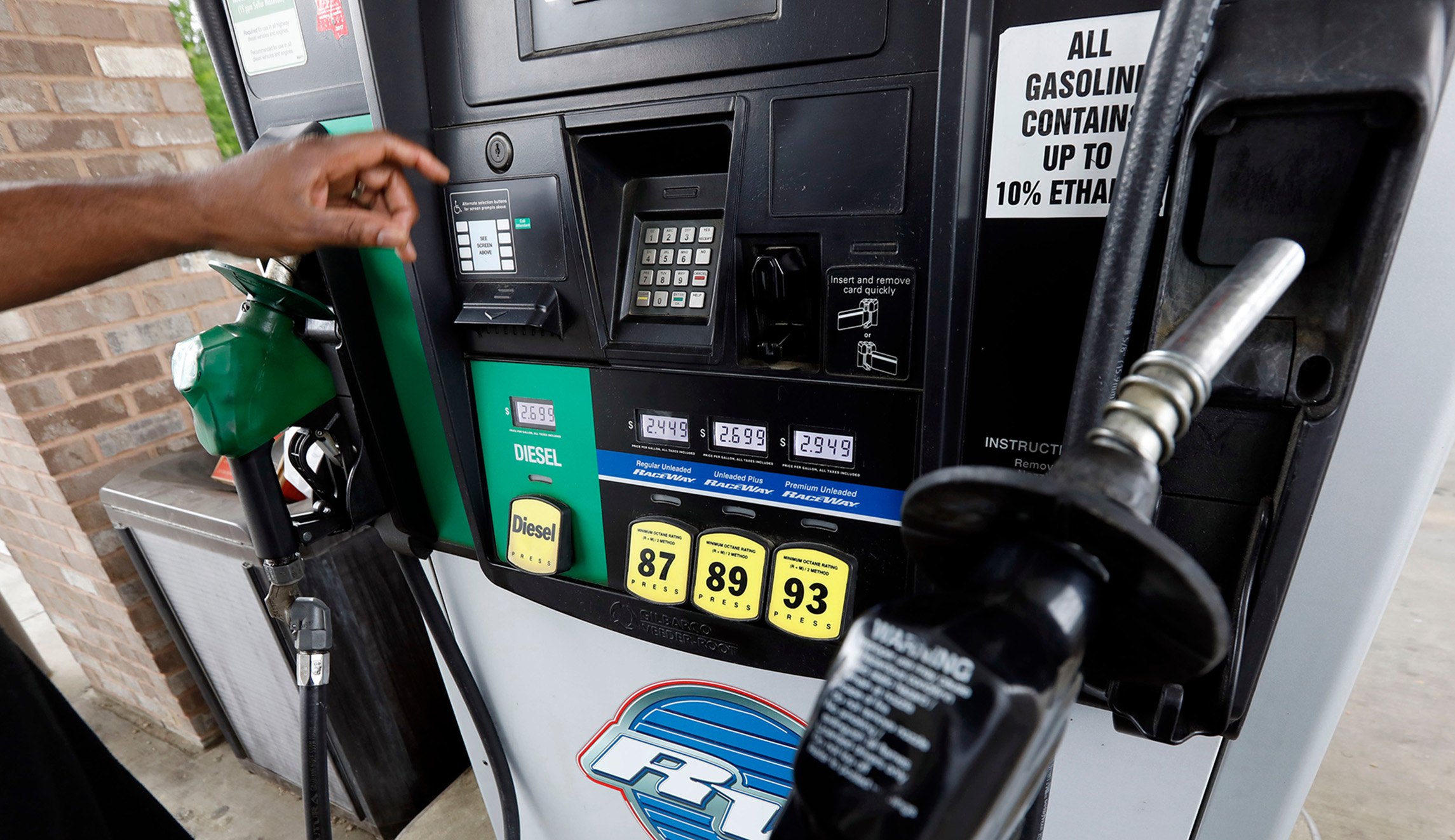 Support new infrastructure with fuel taxes, not tolls