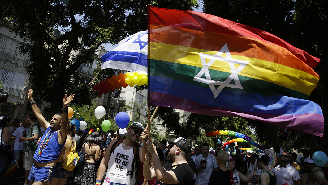 DC gay pride parade faces backlash after banning Jewish pride flag