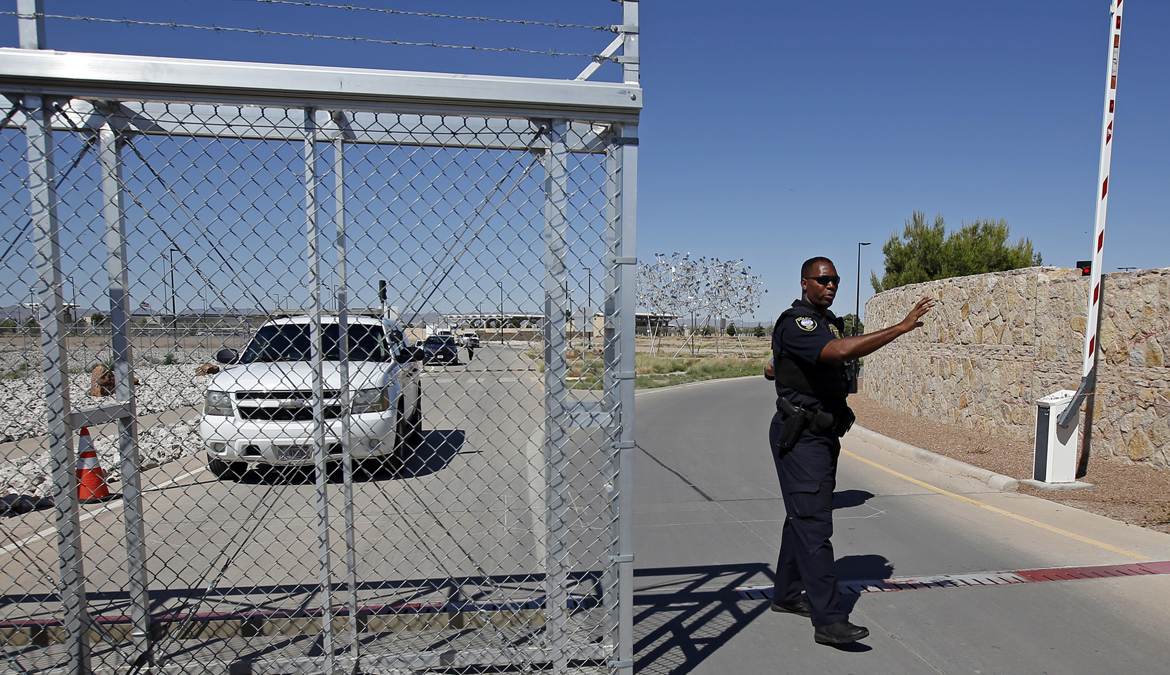 DHS reopening Tornillo holding facility but will turn it into an ICE detention center: Officials