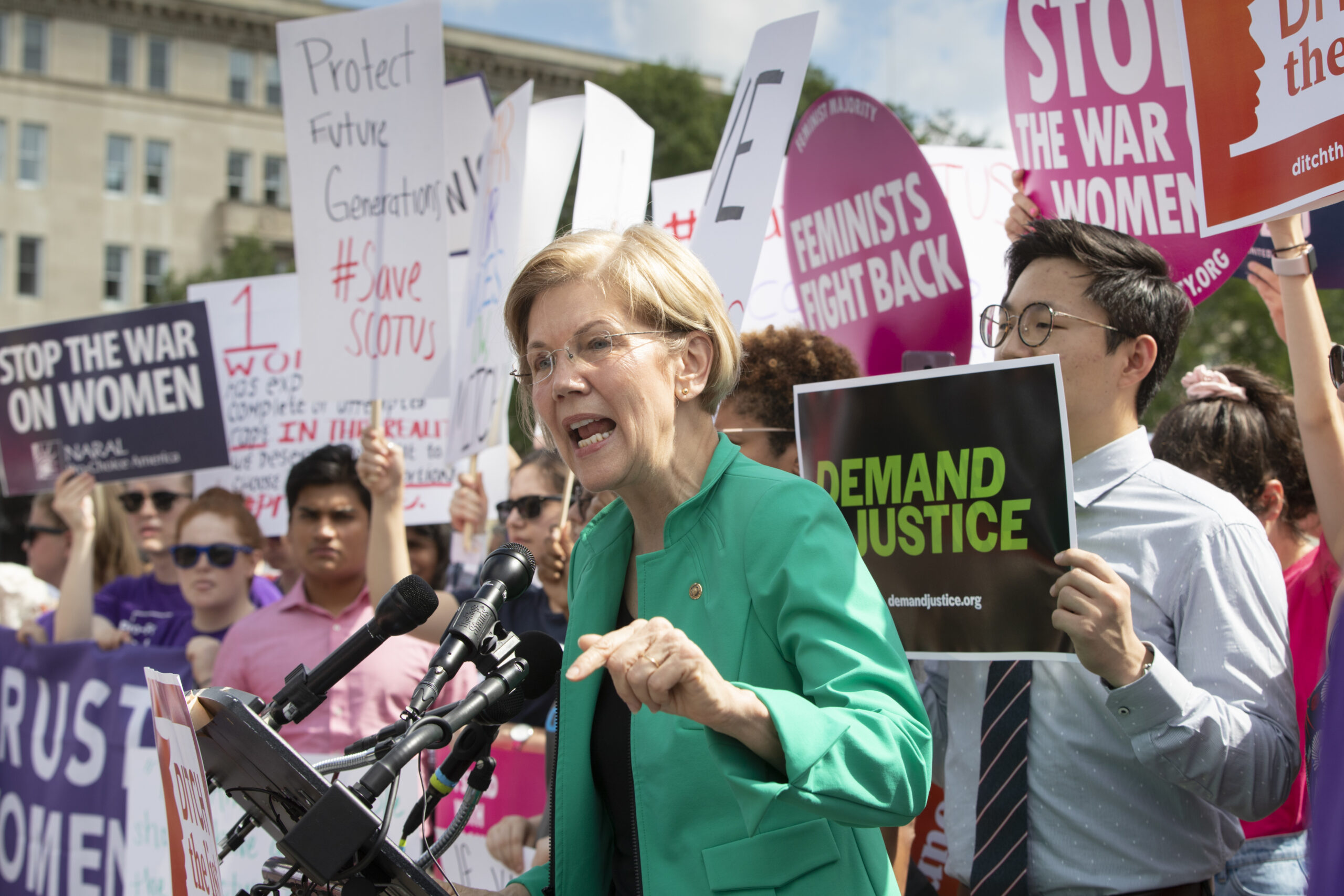 Warren hints at 2020 bid in fundraising off Trump’s ‘Pocahontas’ mock