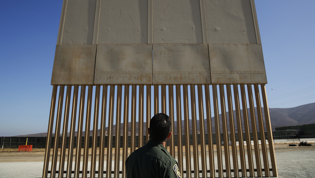 Senate to ignore $5 billion border wall plan in the House