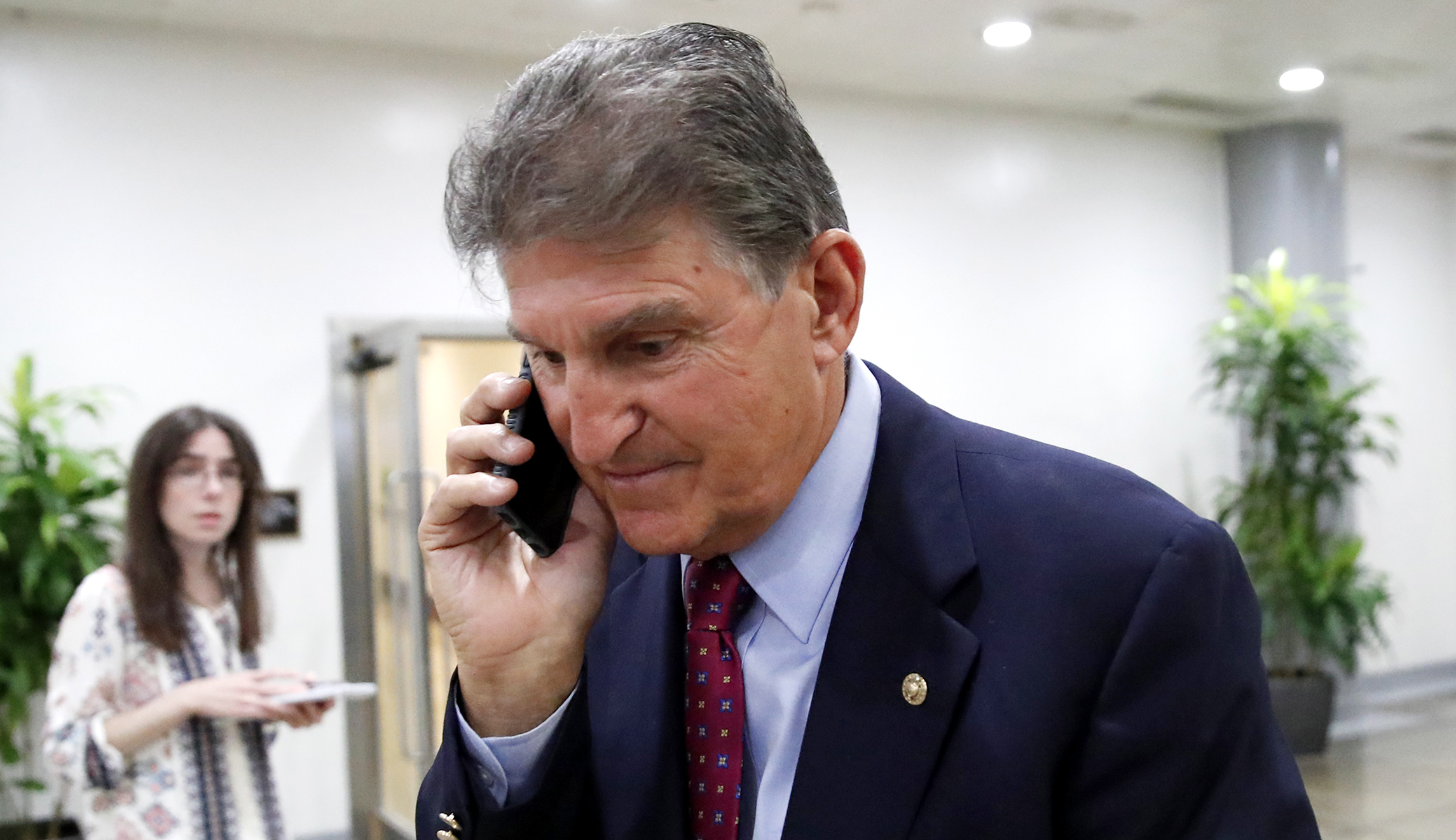 Democrat Joe Manchin to meet with Brett Kavanaugh