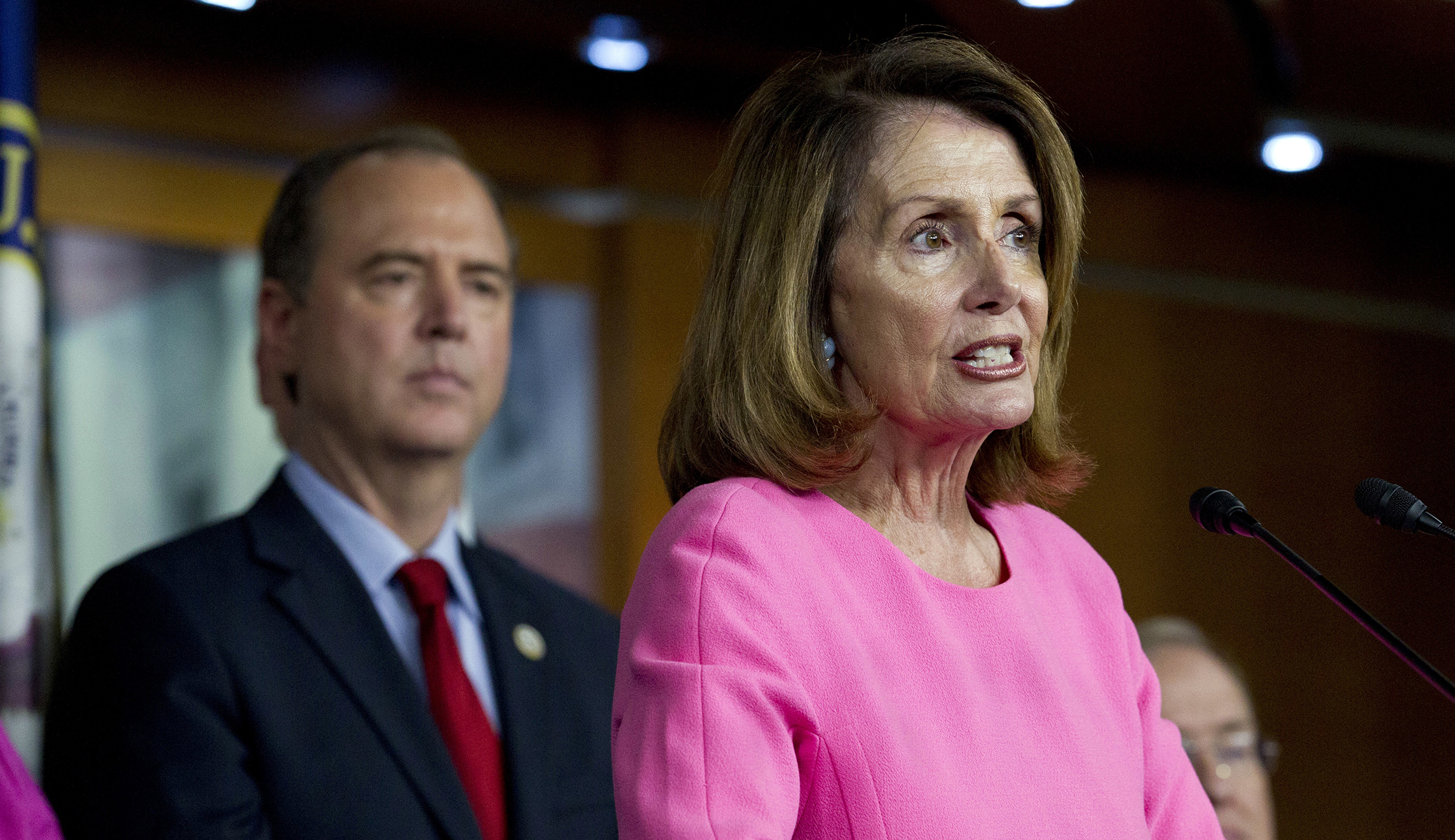 FBI ready to share Mueller intelligence with Gang of Eight