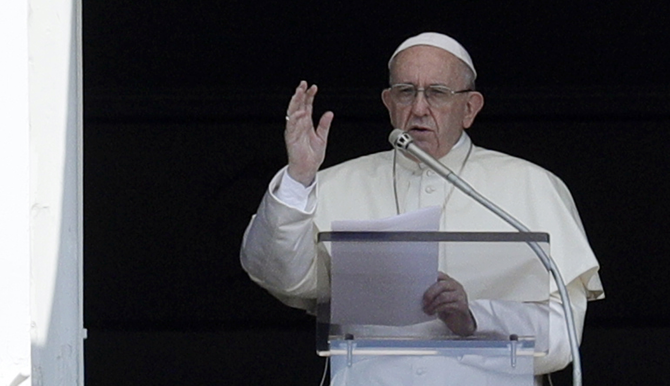 Pope Francis calls for Easter truce and ‘real negotiations’ in Ukraine