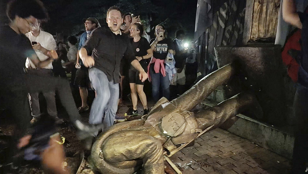 Protesters take down ‘Silent Sam’ Confederate statue on UNC campus