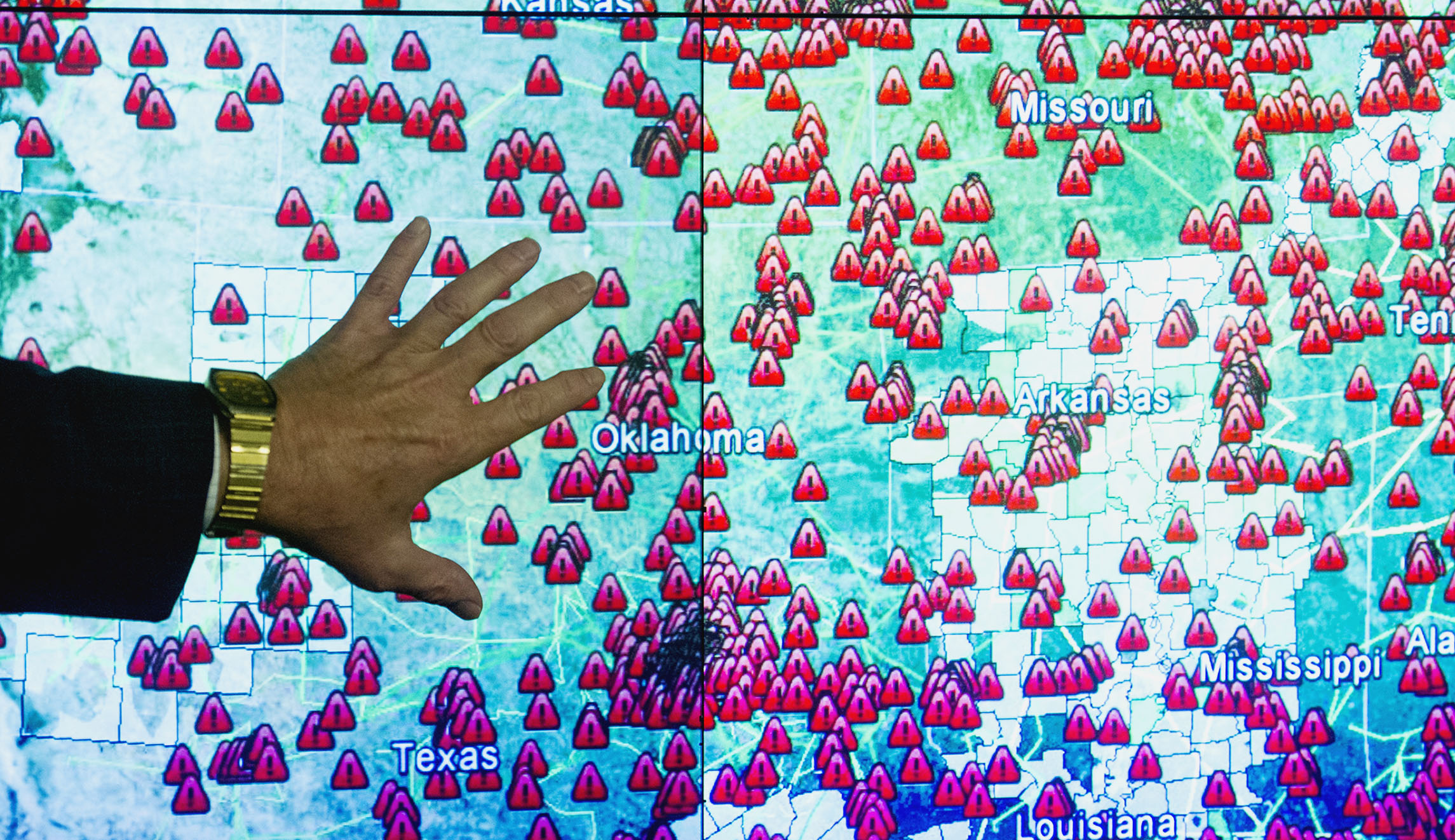 The US needs cybersecurity more than it needs any border wall