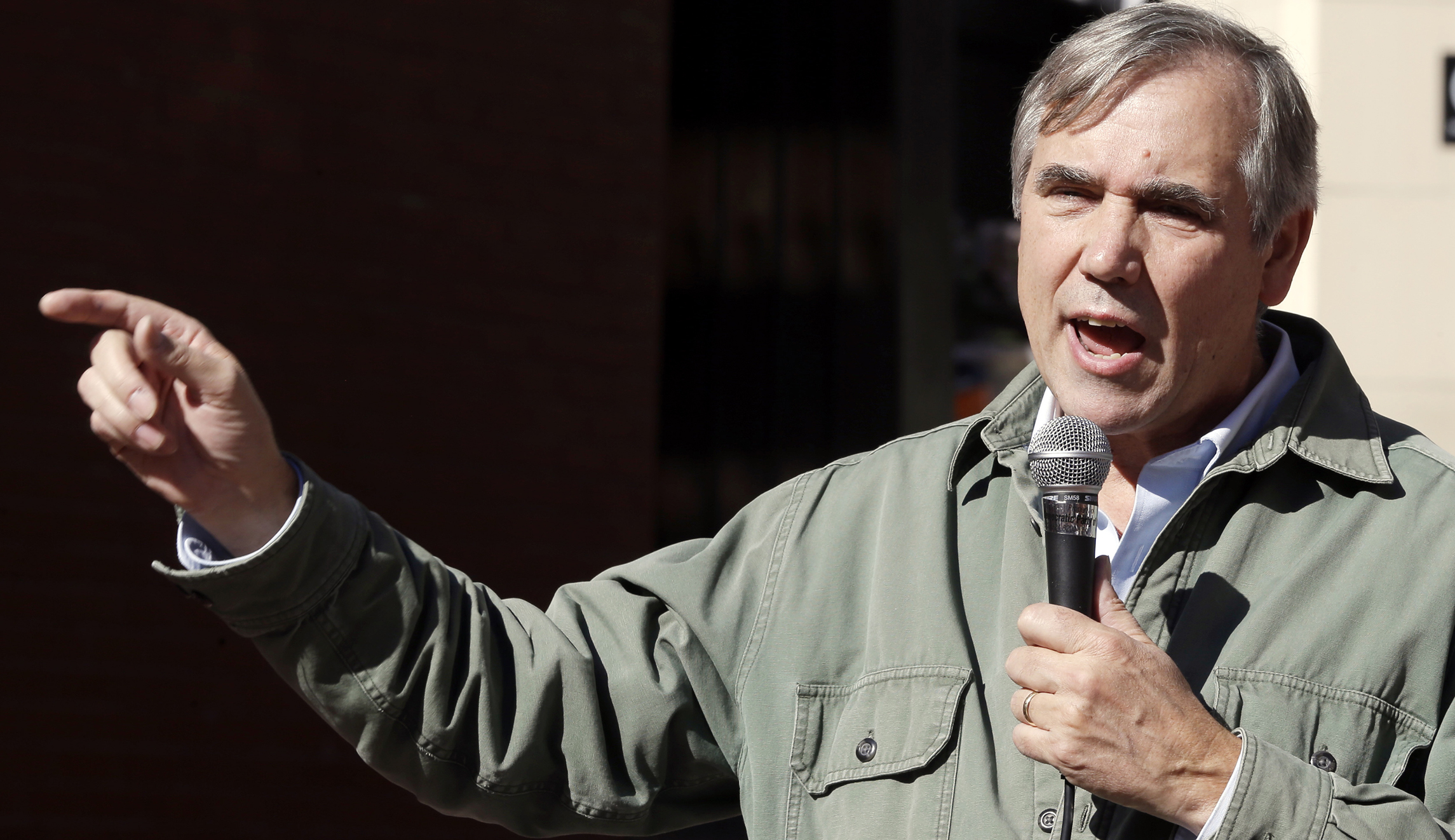 Jeff Merkley says Democrats OK with funding border security, but not a wall