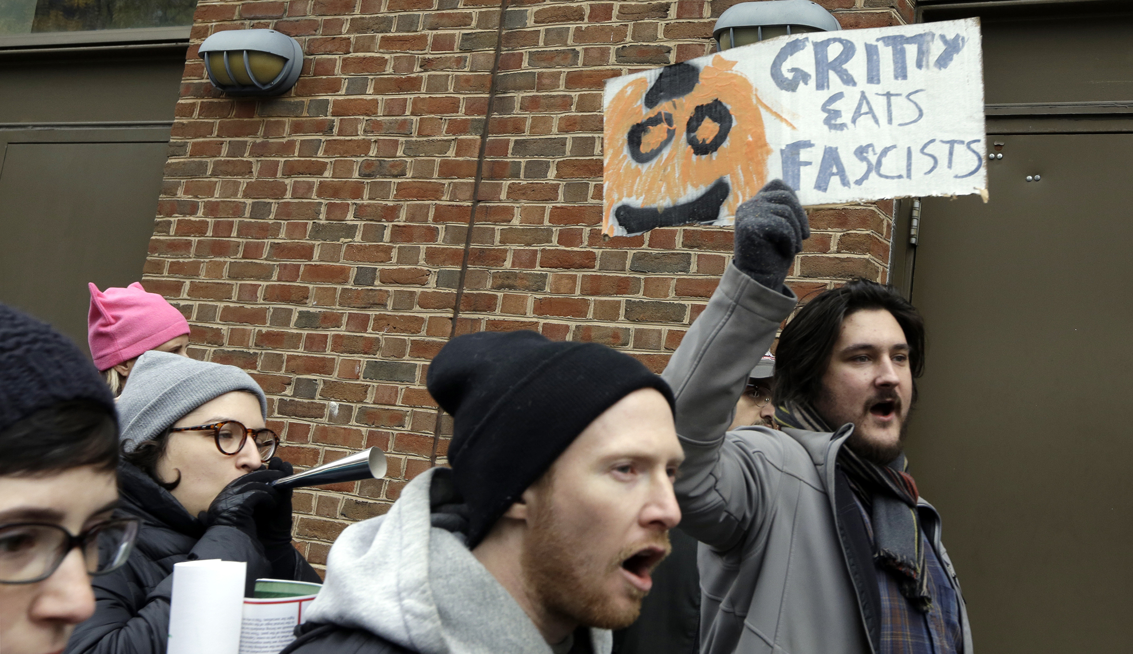 Far-right Philadelphia rally draws hundreds of counterprotesters