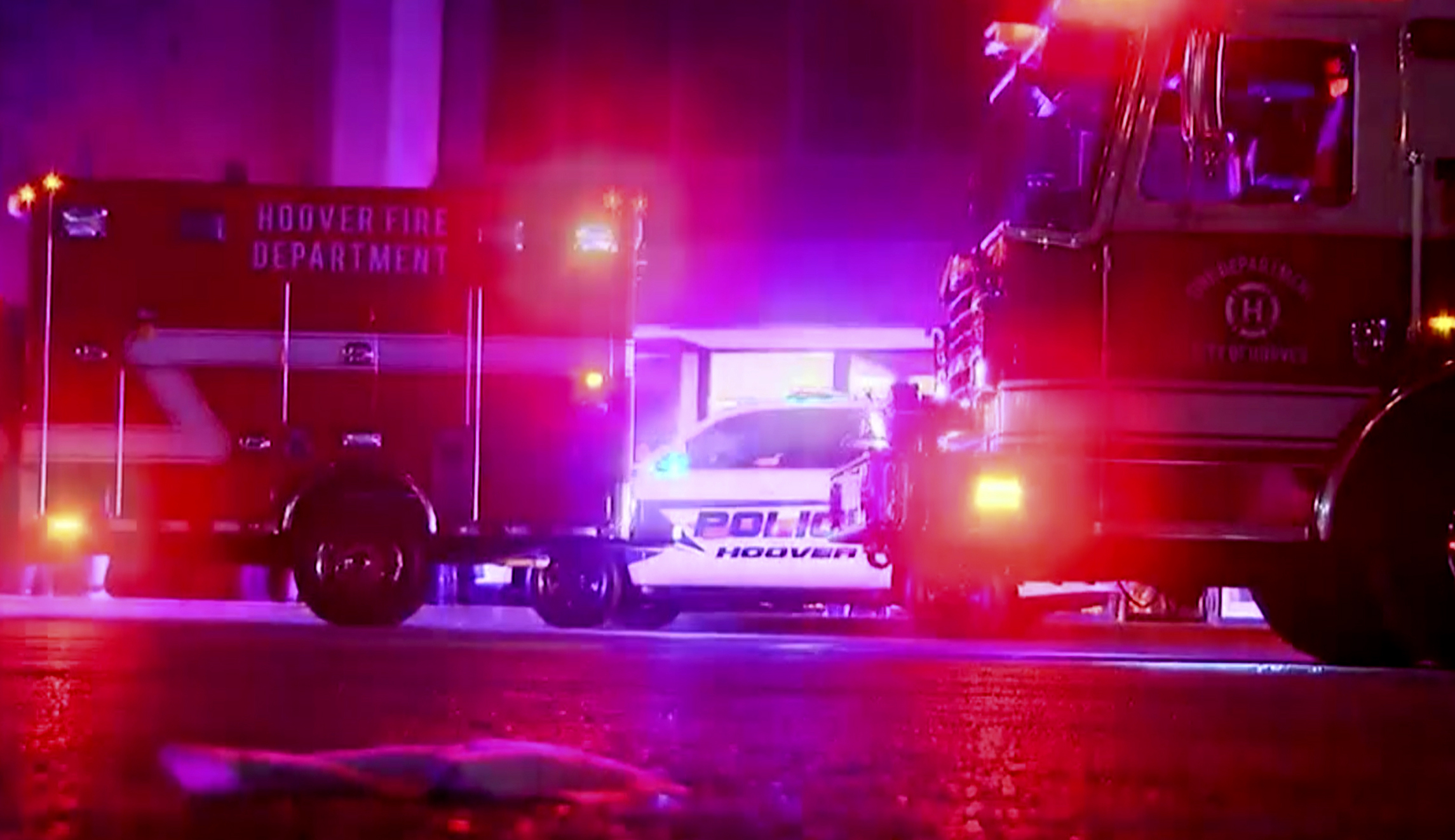 Police may have killed innocent black man in Alabama mall shooting chaos