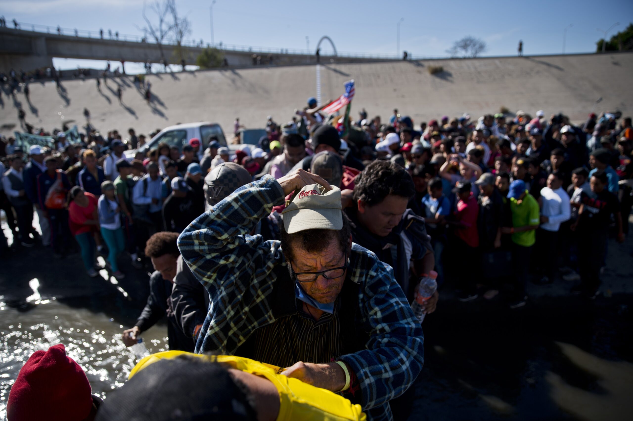 Report: Terrorists from Taliban, ISIS sneak in with migrants