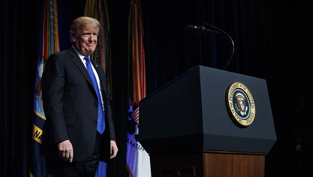 Trump tries to raise $1 million off Pelosi State of the Union threat