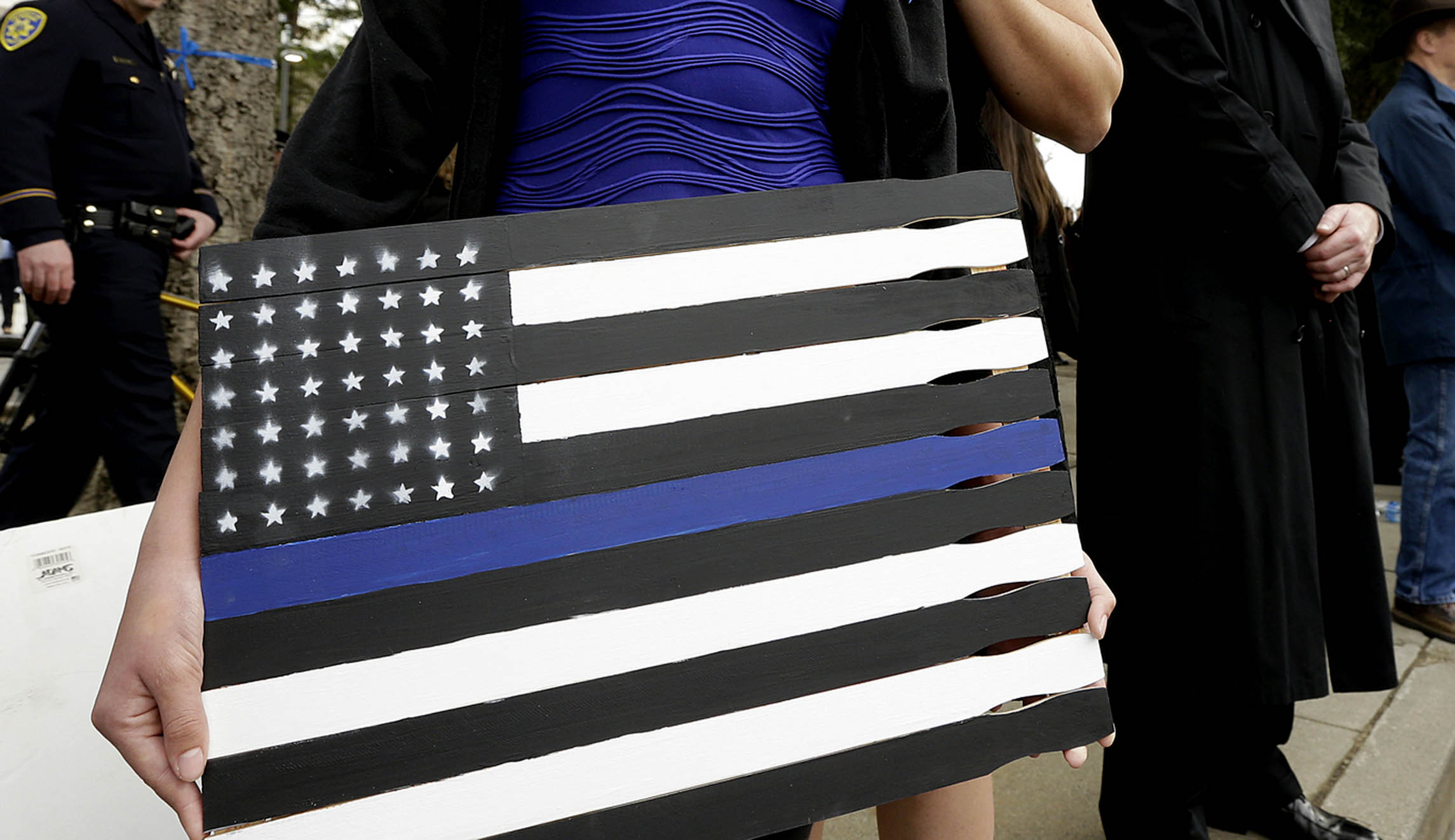 Oregon police department removes ‘thin blue line’ symbol from patrol cars for being ‘divisive’