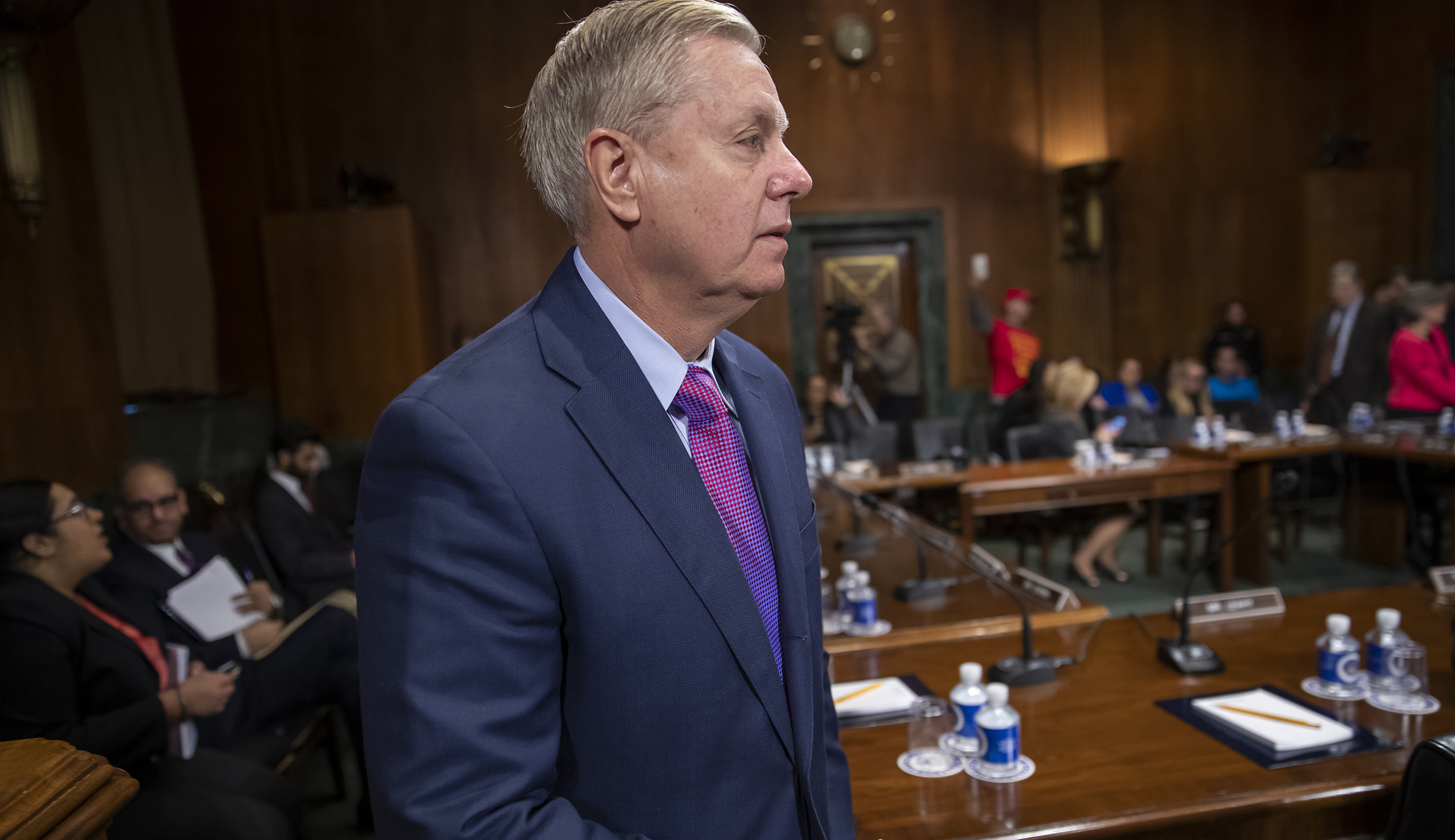 Don’t bring the debt ceiling into border negotiations