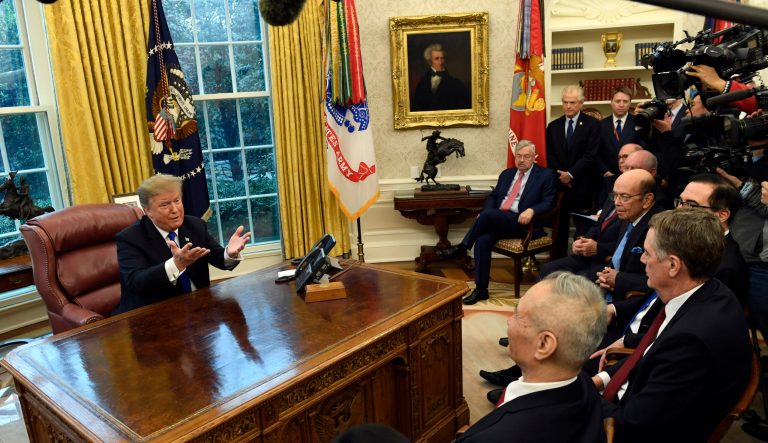 President Donald Trump meets with Chinese Vice Premier Liu He, center left, as U.S. Trade Representative Robert Lighthizer, front right, listen in the Oval Office of the White House in Washington, Friday, Feb. 22, 2019. 