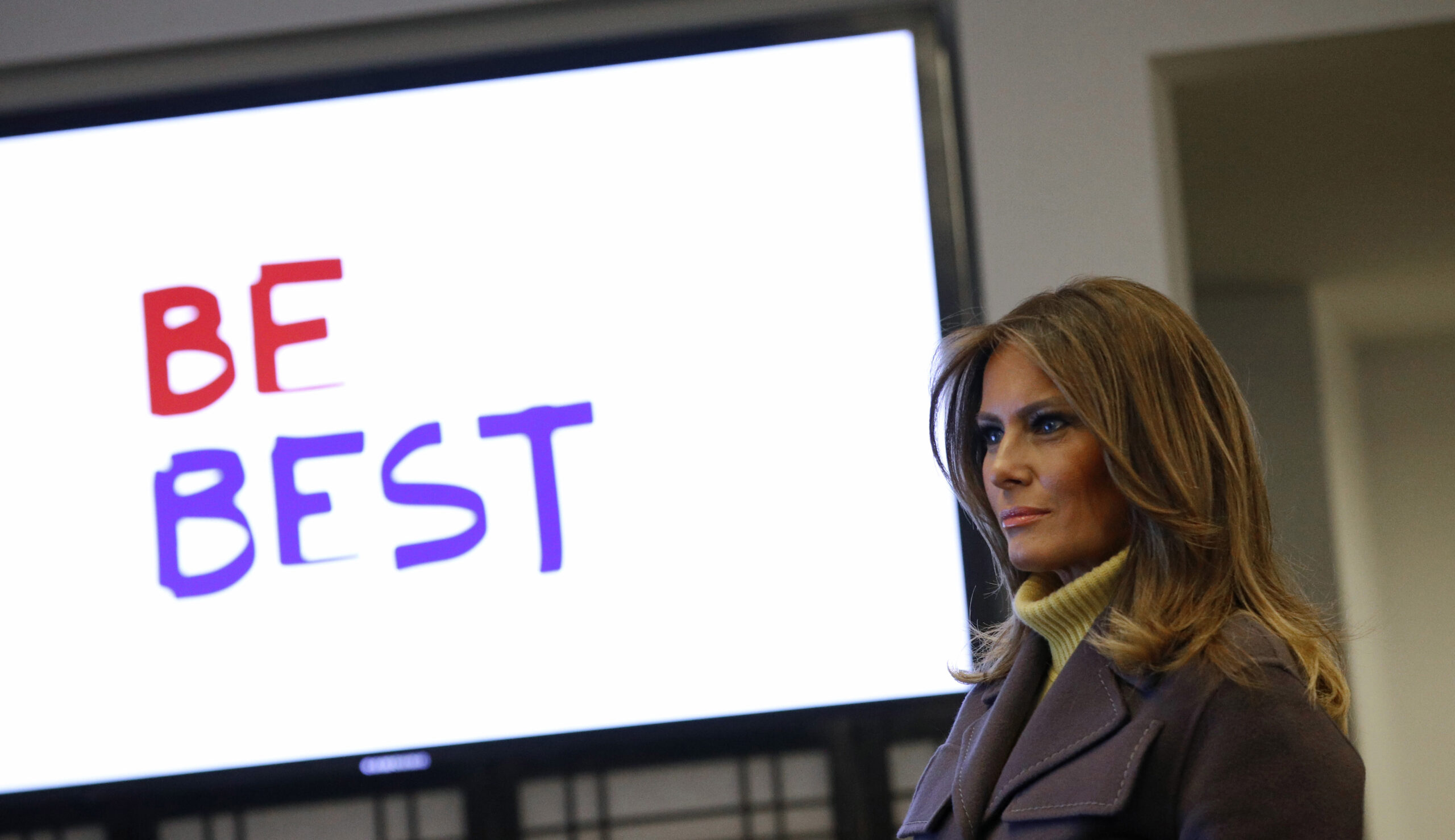 Melania Trump challenges media to cover opioid crisis as often as gossip