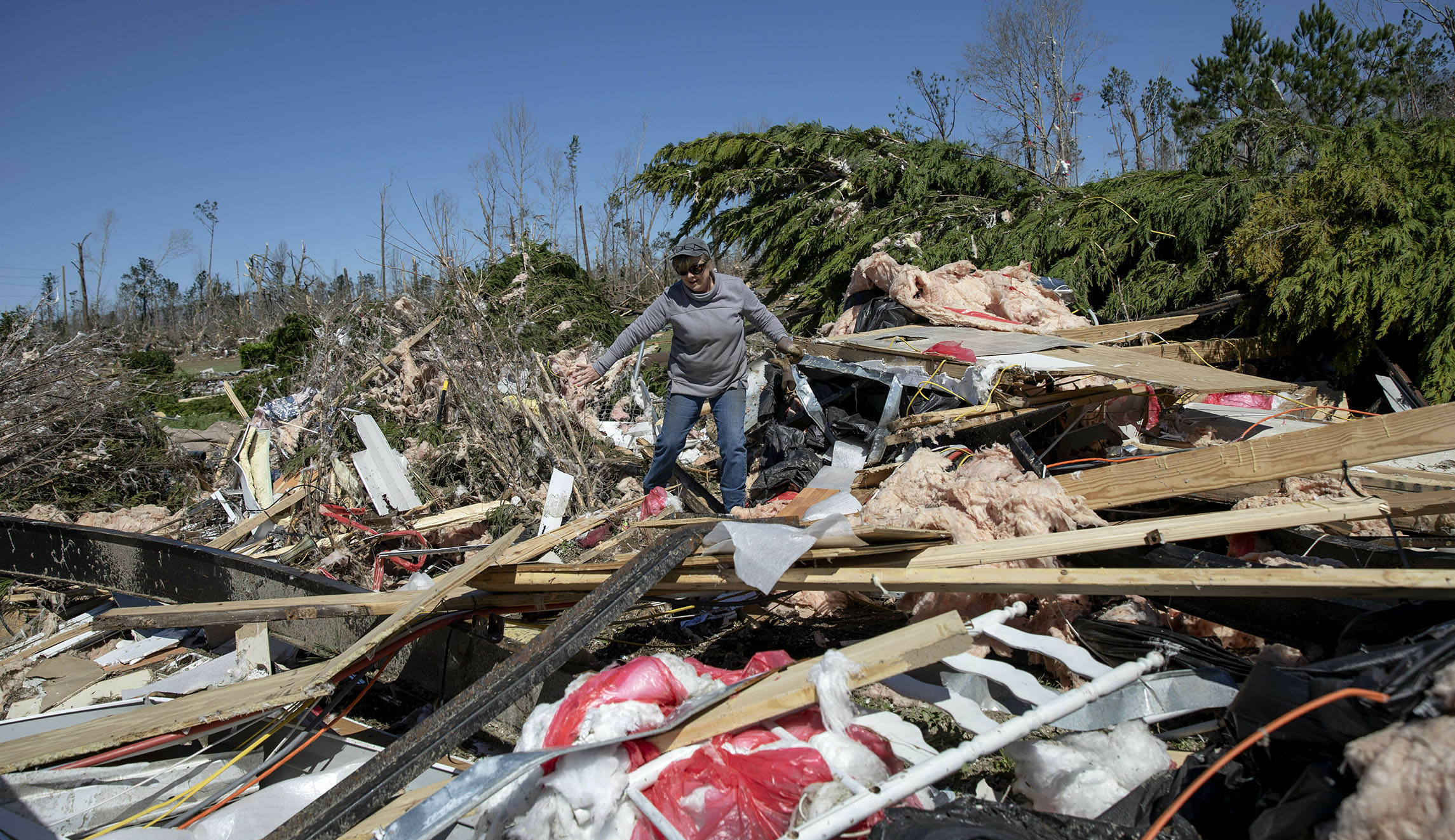 Republican trio meets with Trump to talk disaster aid impasse