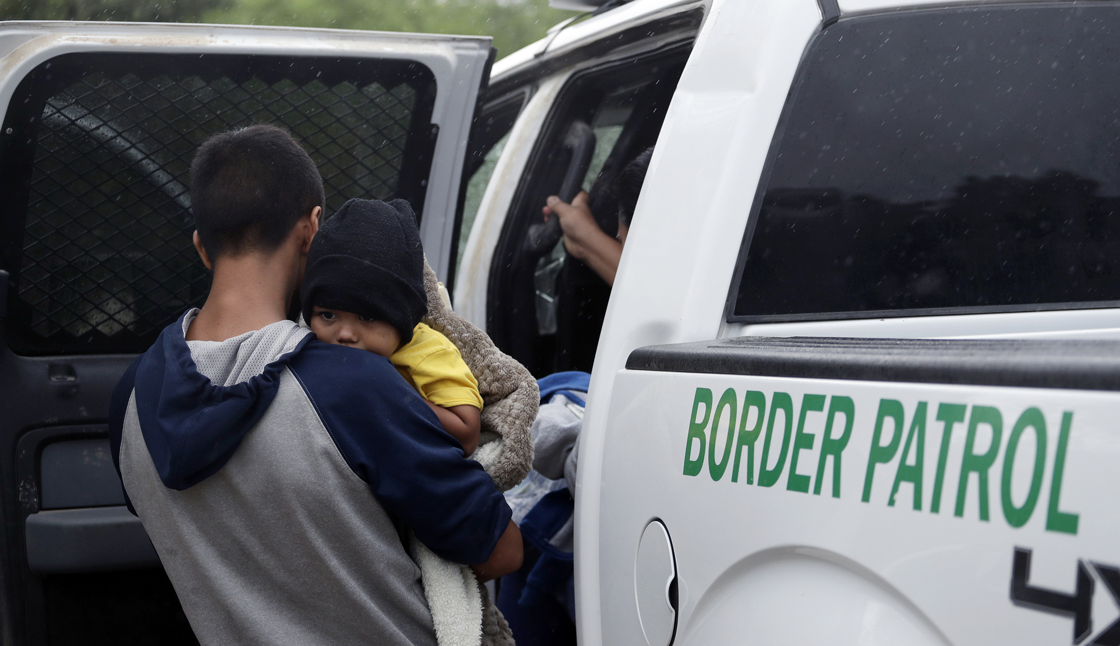 Trump administration to give Border Patrol agents authority to decide asylum claims on the spot: Sources