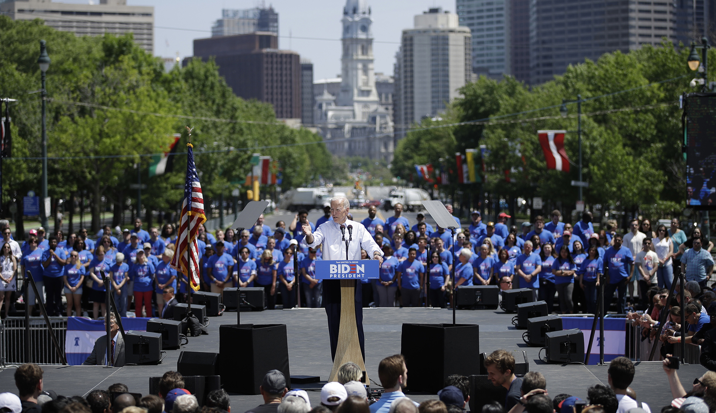 ‘I know how to make government work,’ Biden tells supporters in Philly