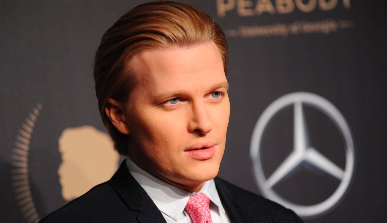 Farrow: NBC News and Gwen Stefani in the tank for anti-vaccine movement