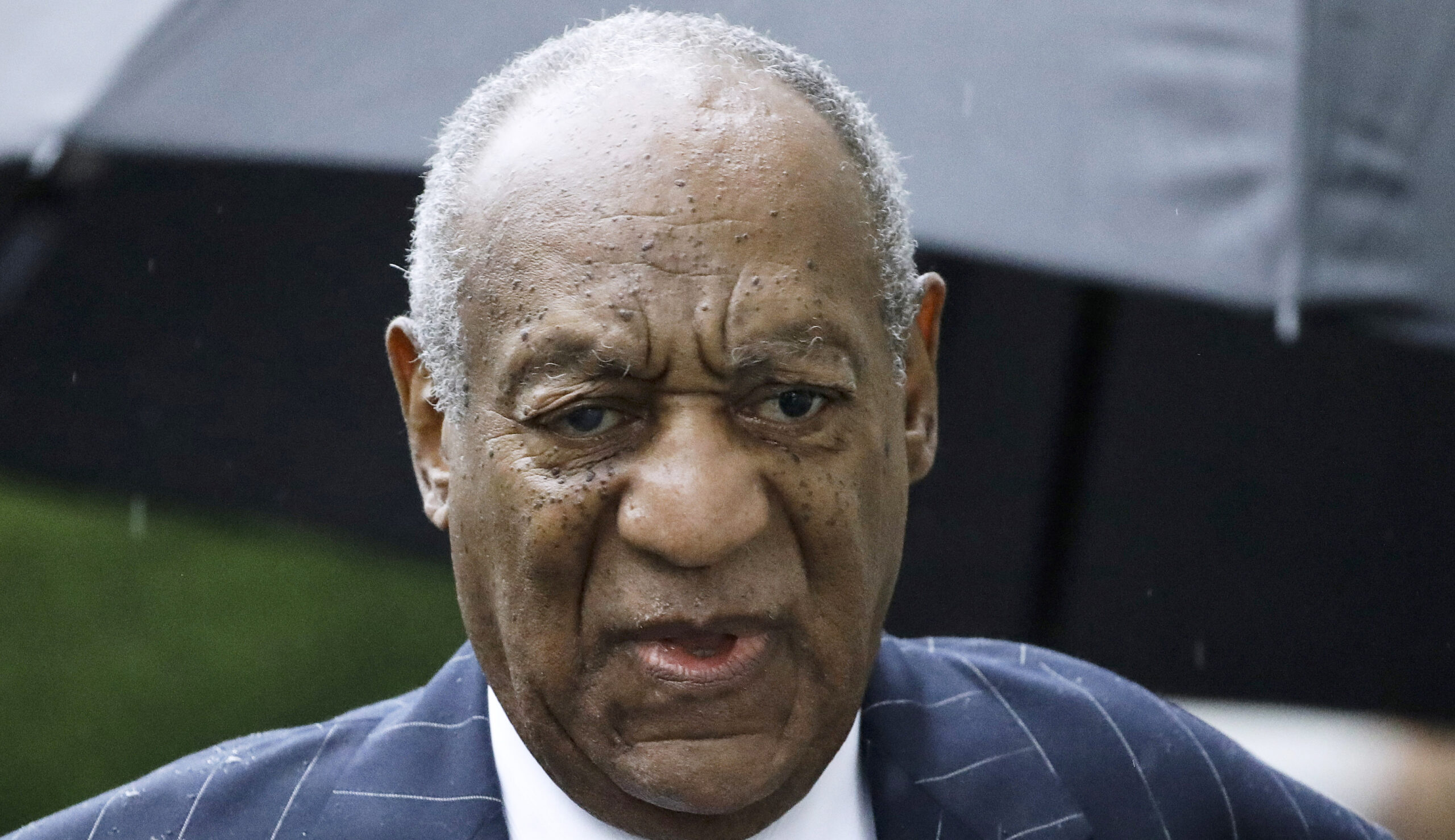 Bill Cosby giving life lessons and parenting tips to other inmates while behind bars