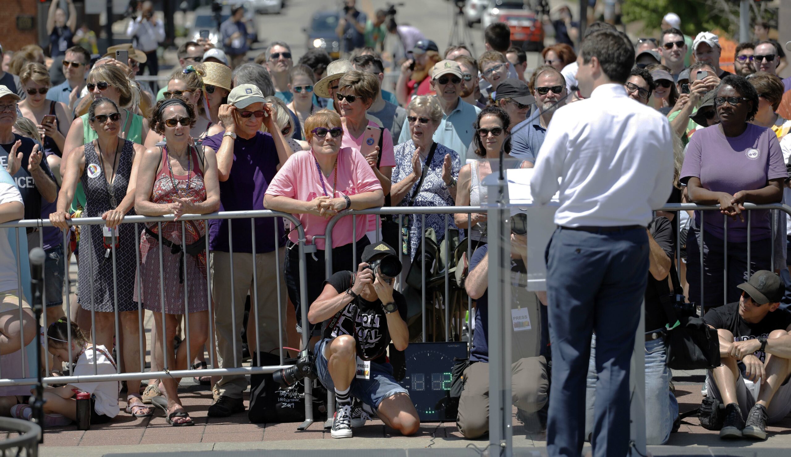 Parade of 2020 hopefuls create spectacle at Iowa pride festival