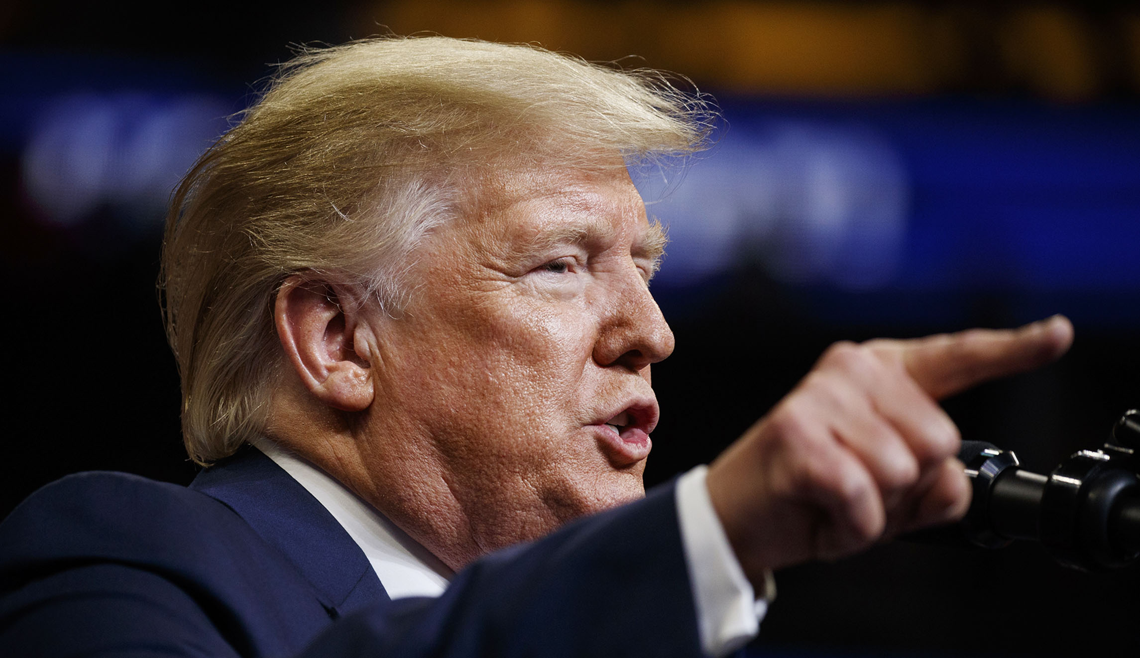 On Iran, Trump threads the thin line between restraint and weakness