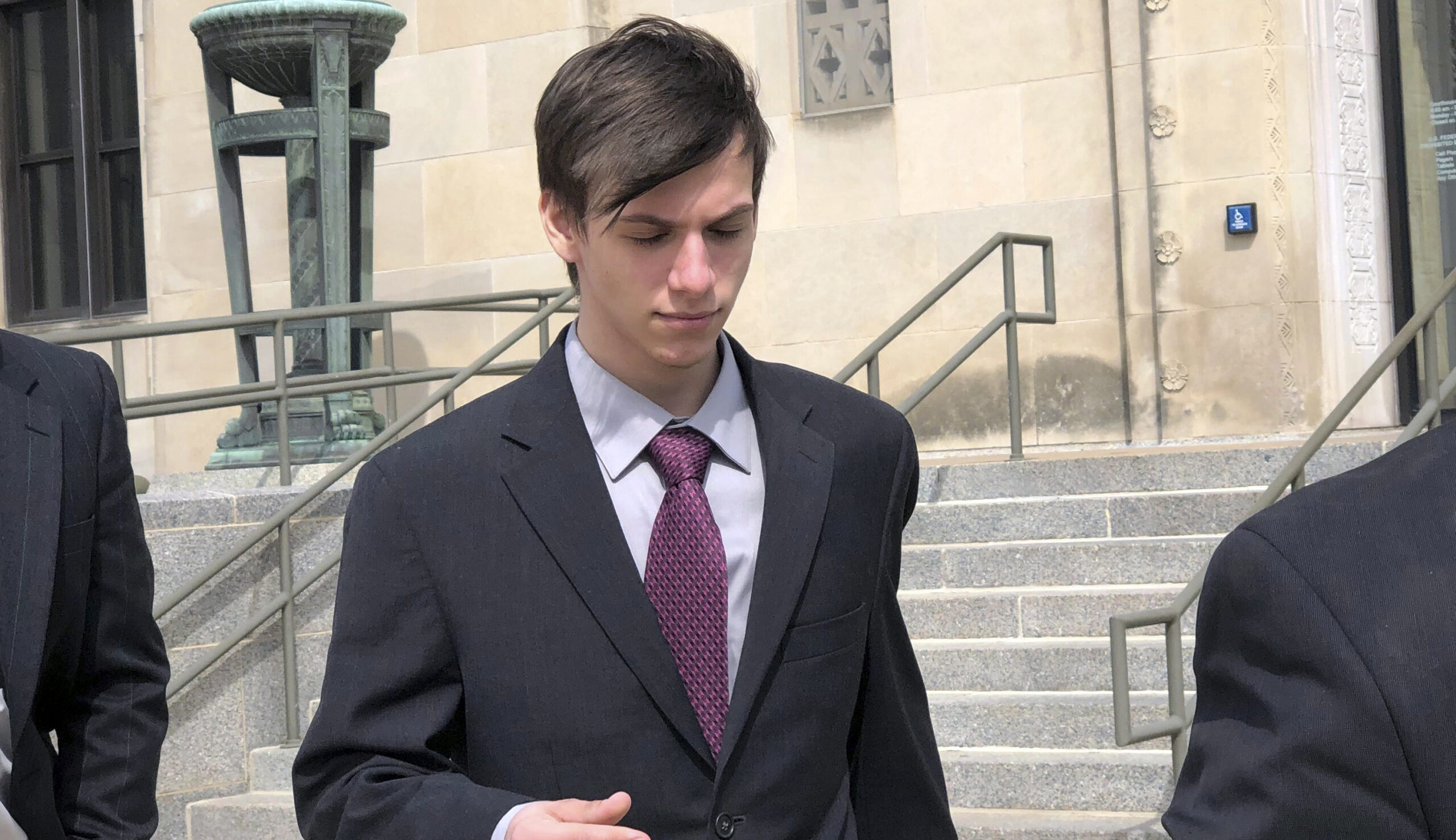 Dispute over $1.50 leads to prison time for teen gamer