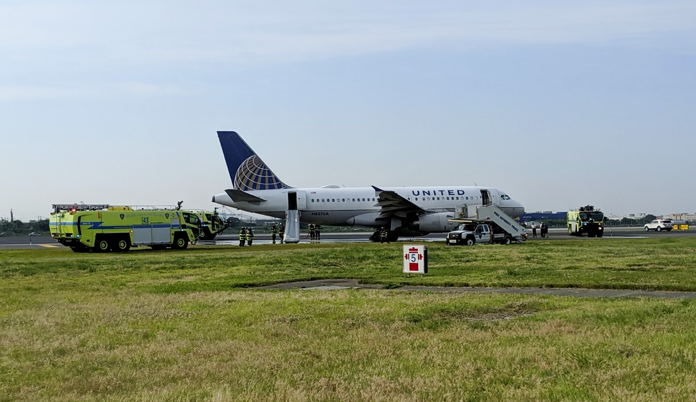 Plane blows two tires at Newark airport, creating travel hell