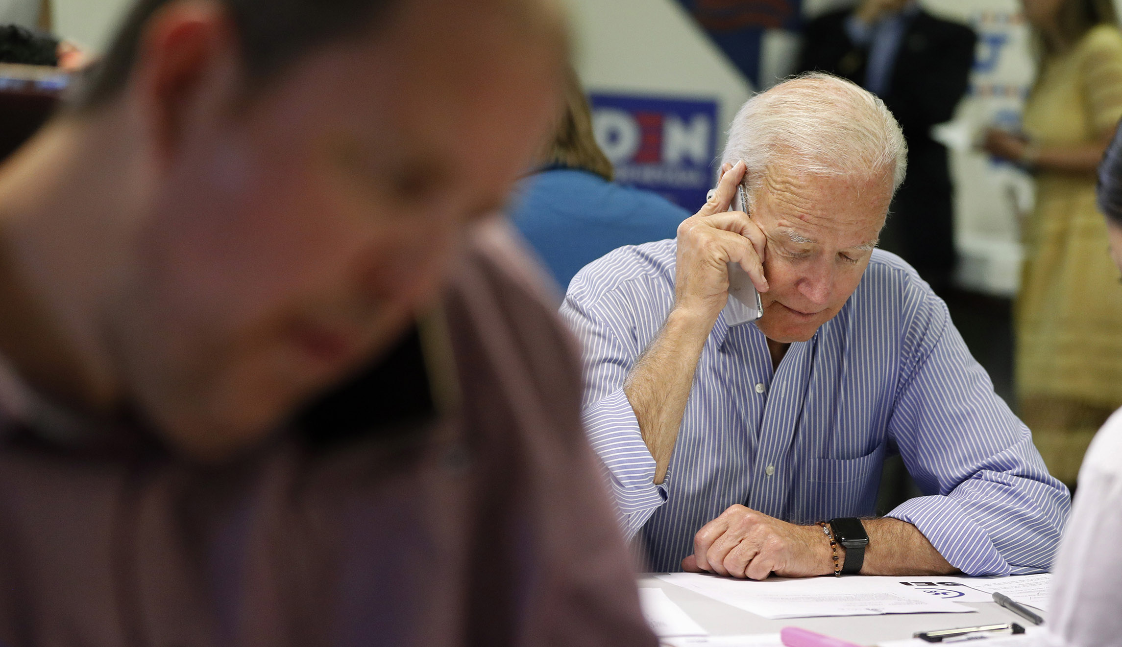 Biden brings in elderly volunteers to man phone bank